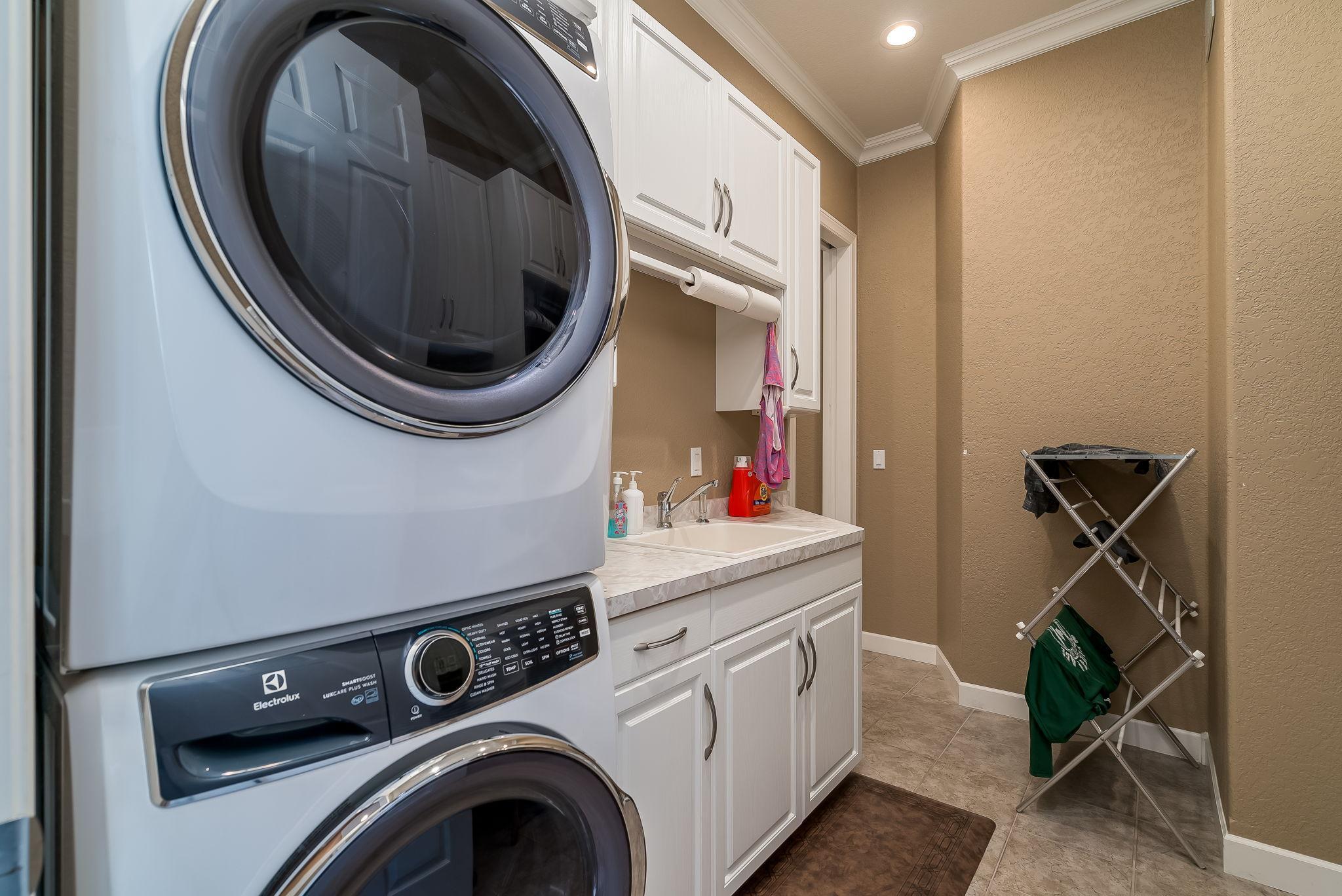 Prior Lake, Minnesota, 55372, United States, 4 Bedrooms Bedrooms, ,5 BathroomsBathrooms,Residential,Active,1922492