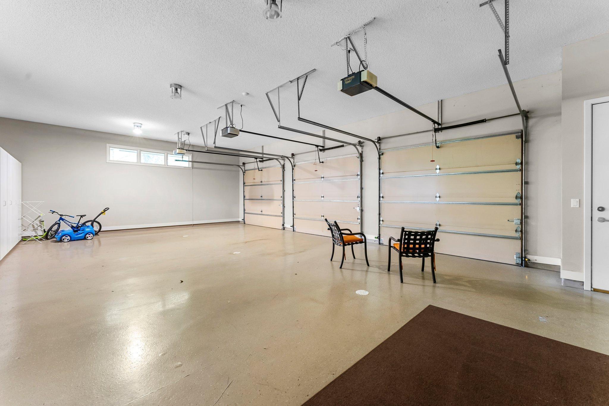 Eden Prairie, Minnesota, 55347, United States, ,4 BathroomsBathrooms,Residential,Active,1764072