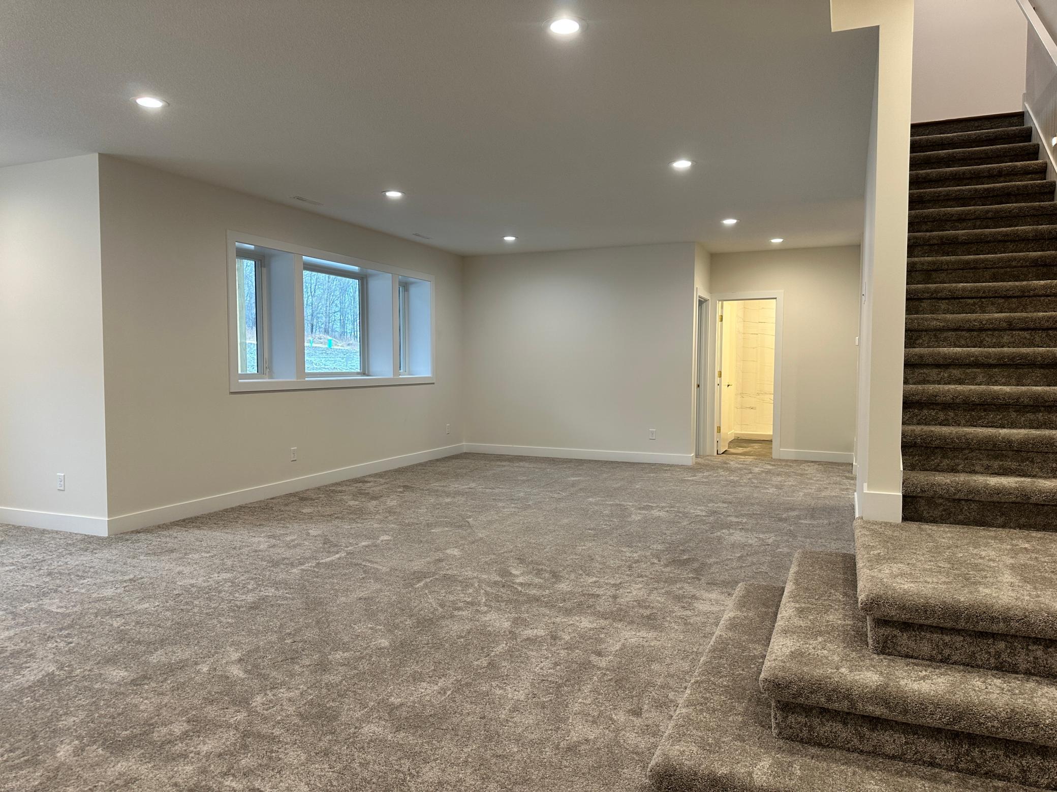 Rochester, Minnesota, 55901, United States, 5 Bedrooms Bedrooms, ,3 BathroomsBathrooms,Residential,Active,2007109