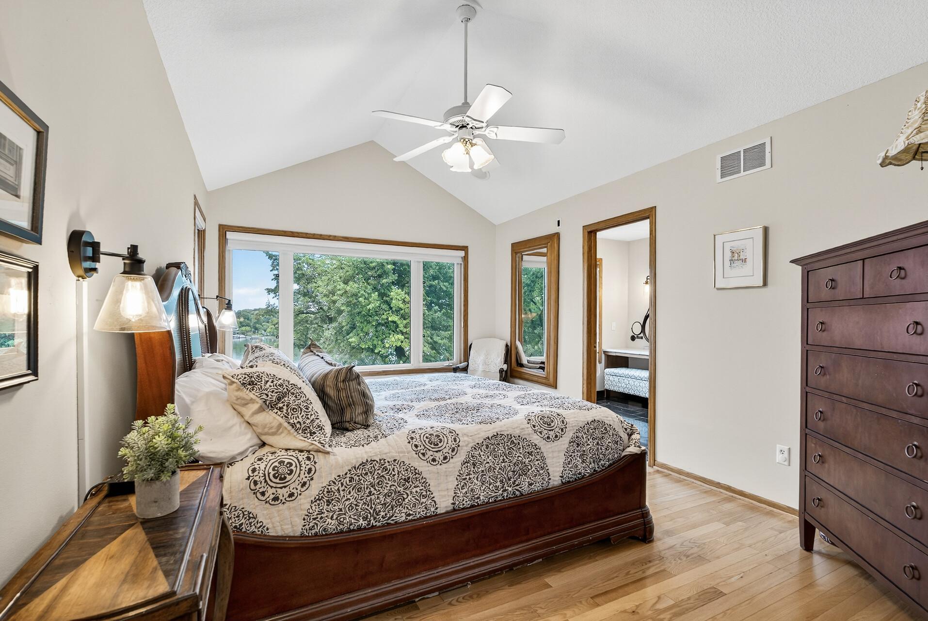 Prior Lake, Minnesota, 55372, United States, 3 Bedrooms Bedrooms, ,4 BathroomsBathrooms,Residential,Active,1920236