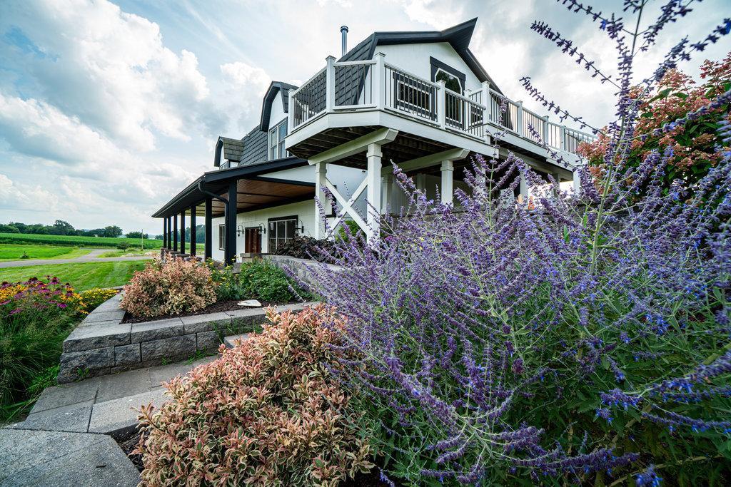 Menomonie, Wisconsin, 54751, United States, 2 Bedrooms Bedrooms, ,3 BathroomsBathrooms,Residential,Active,1993940