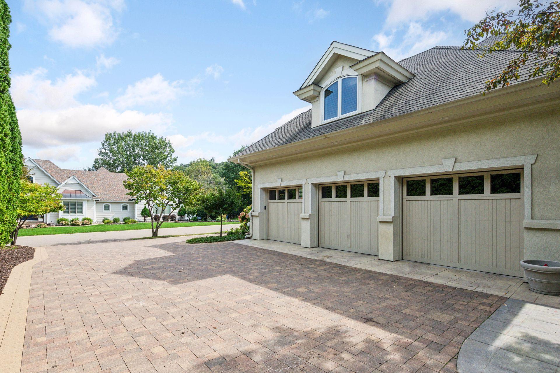 Minneapolis, Minnesota, 55439, United States, 5 Bedrooms Bedrooms, ,5 BathroomsBathrooms,Residential,Active,1944273