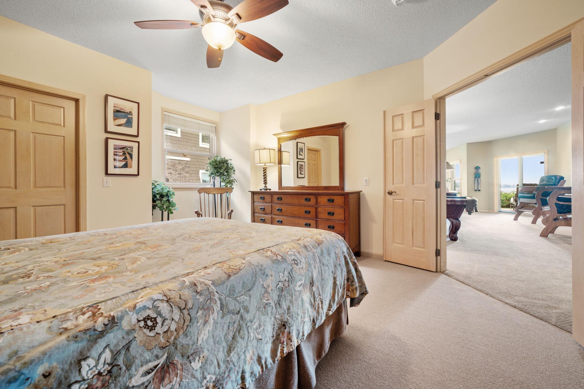 Wayzata, Minnesota, 55391, United States, 4 Bedrooms Bedrooms, ,3 BathroomsBathrooms,Residential,Active,1953718