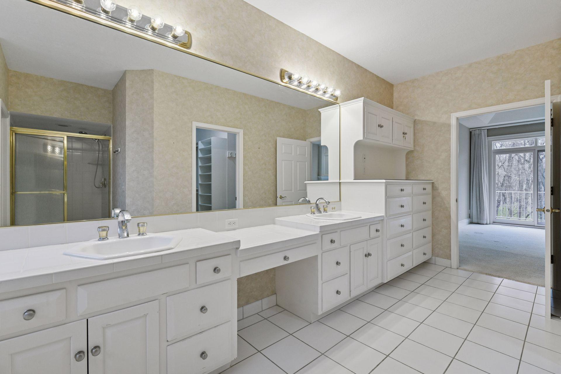 Excelsior, Minnesota, 55331, United States, 4 Bedrooms Bedrooms, ,4 BathroomsBathrooms,Residential,Active,1996287