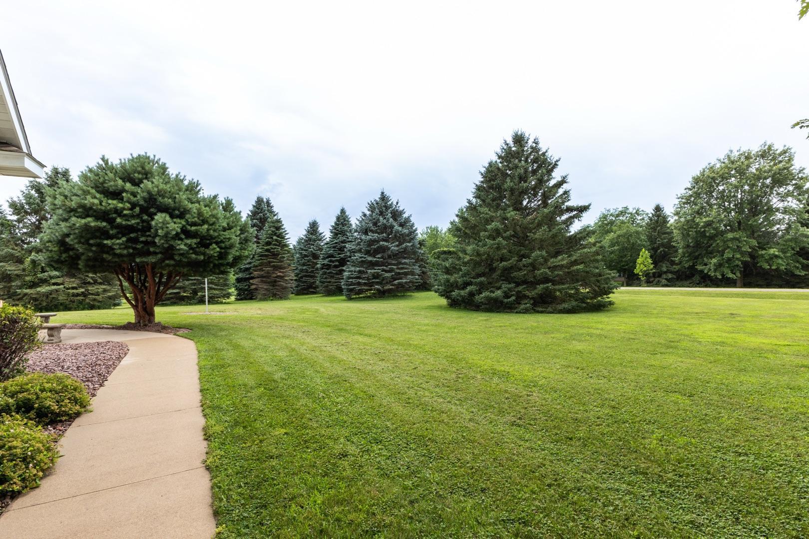 Rochester, Minnesota, 55902, United States, 5 Bedrooms Bedrooms, ,4 BathroomsBathrooms,Residential,Active,1902957