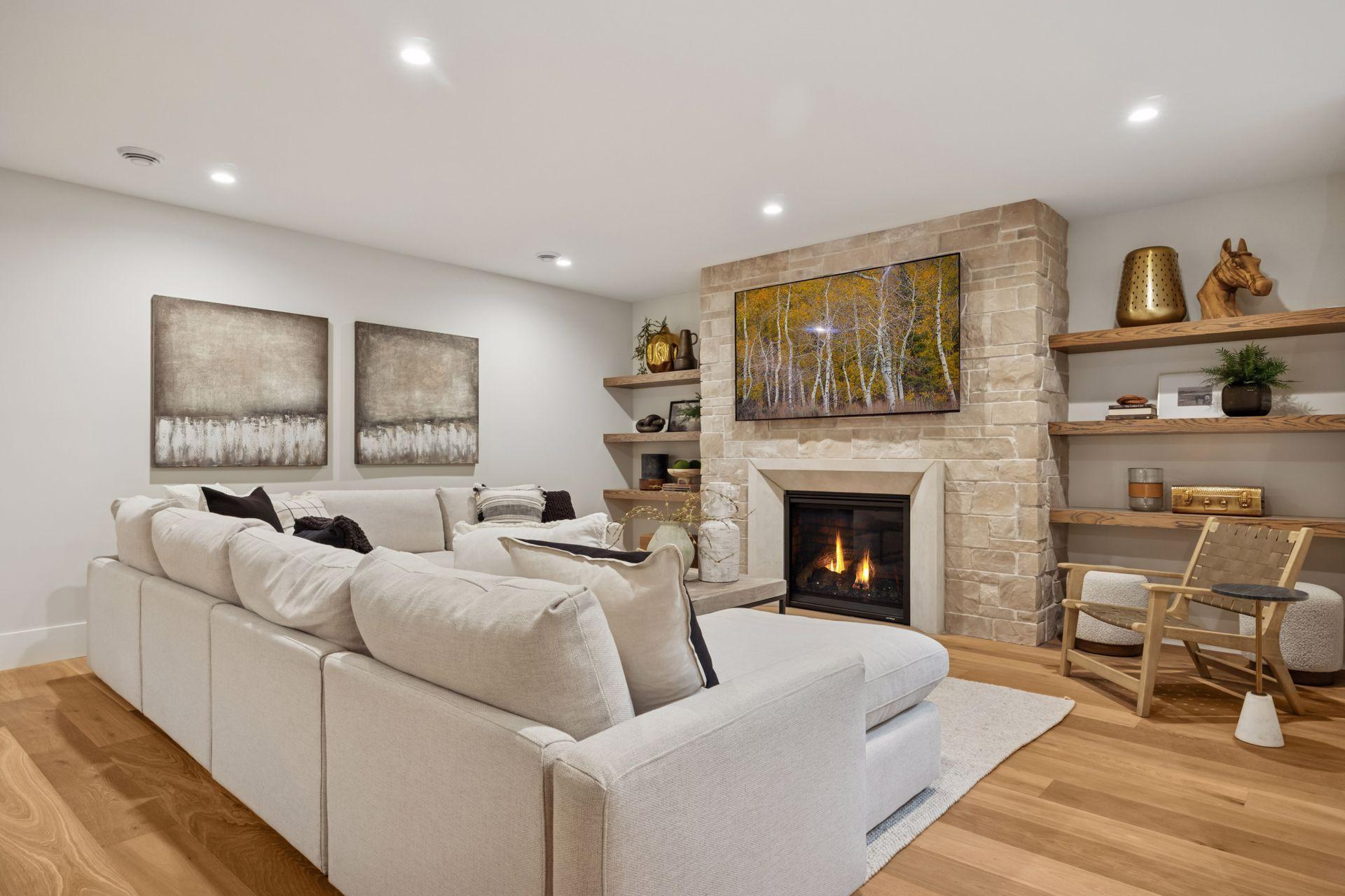 Minneapolis, Minnesota, 55424, United States, 5 Bedrooms Bedrooms, ,6 BathroomsBathrooms,Residential,Active,1959982