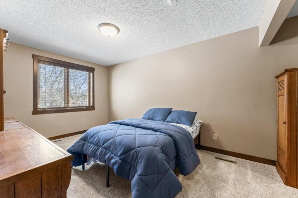 Rochester, Minnesota, 55902, United States, 5 Bedrooms Bedrooms, ,3 BathroomsBathrooms,Residential,Active,1899217