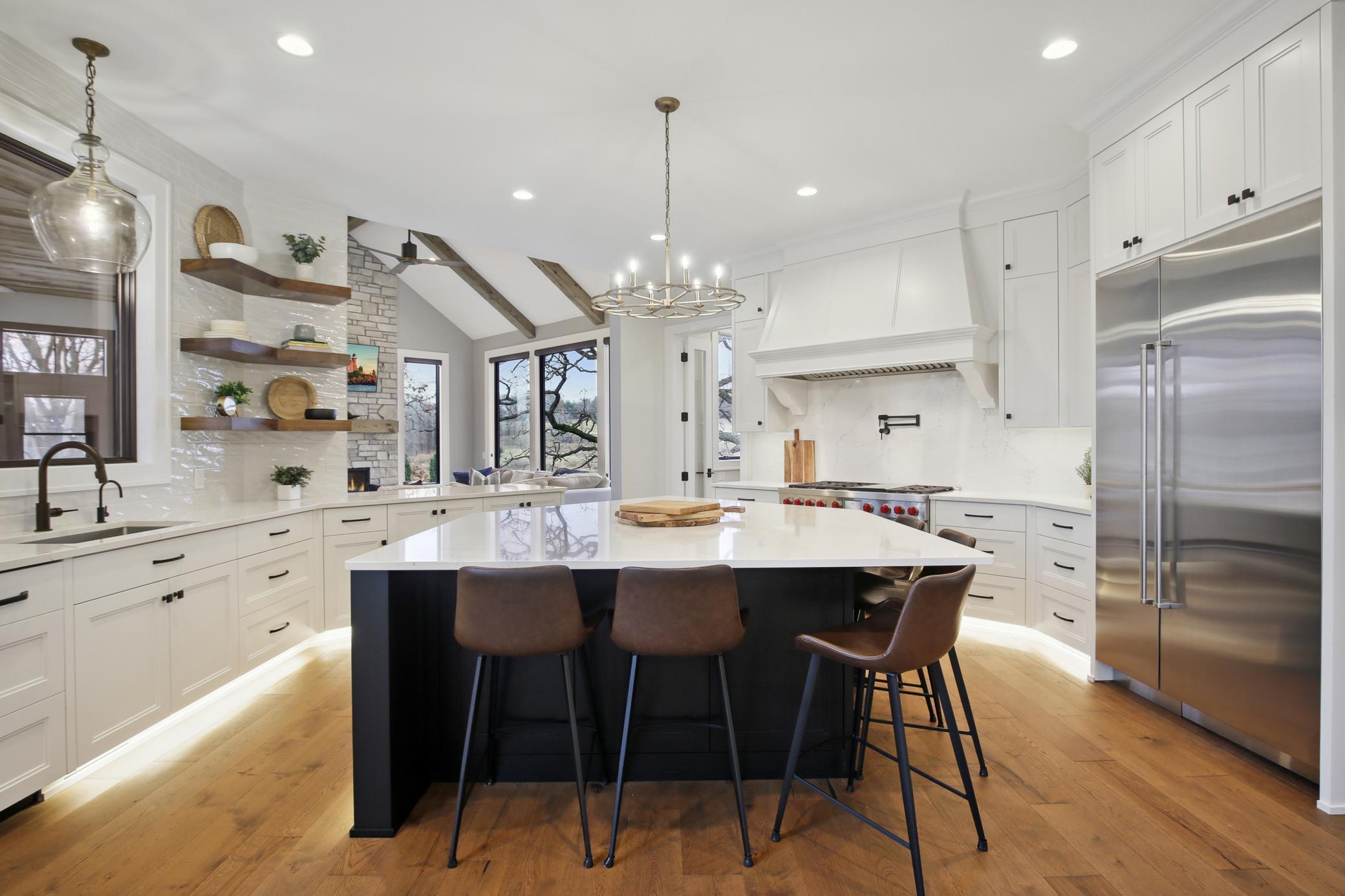 Eagan, Minnesota, 55123, United States, 5 Bedrooms Bedrooms, ,6 BathroomsBathrooms,Residential,Active,1944081