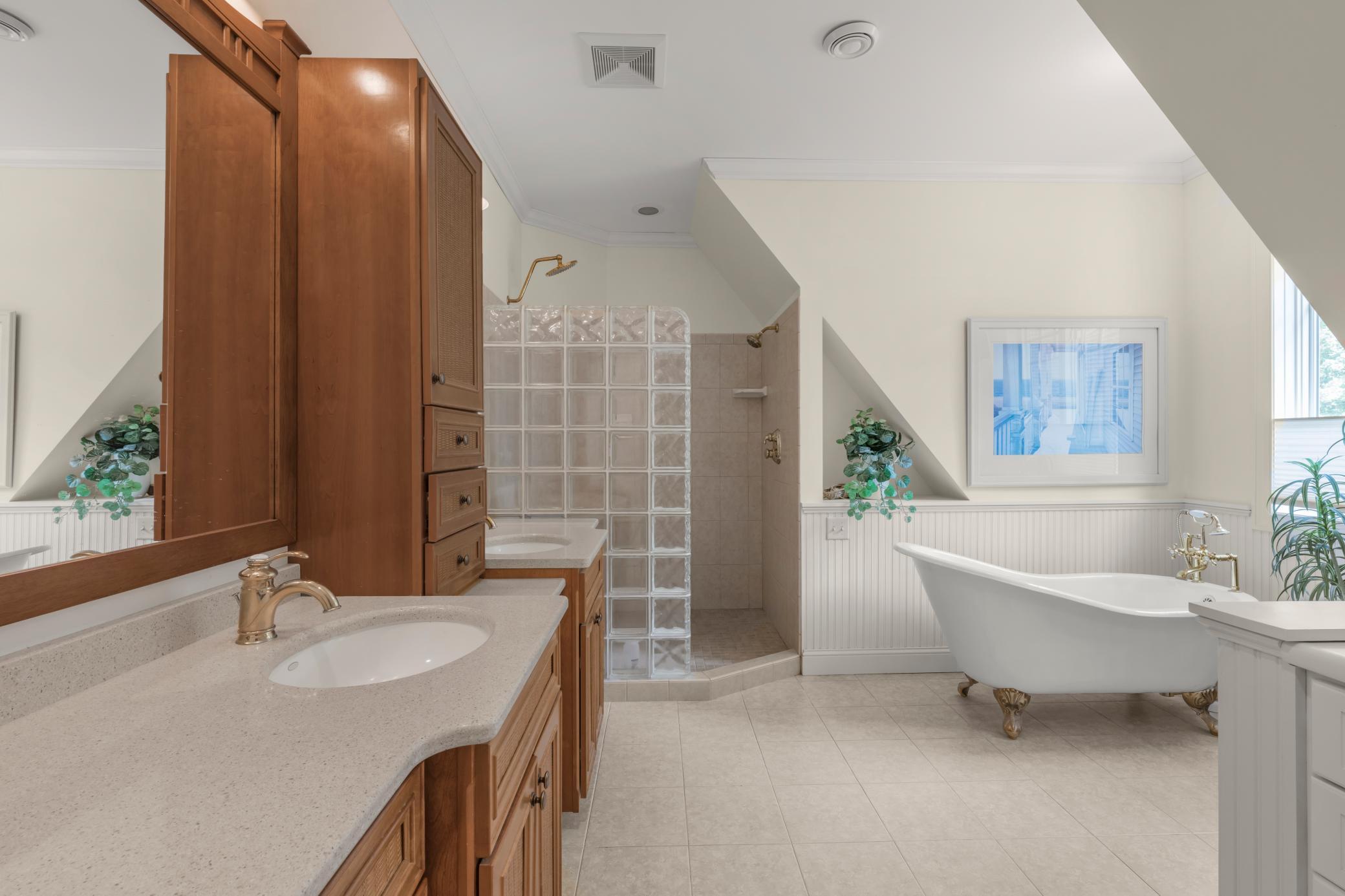 Orono, Minnesota, 55356, United States, 6 Bedrooms Bedrooms, ,6 BathroomsBathrooms,Residential,Active,1936632