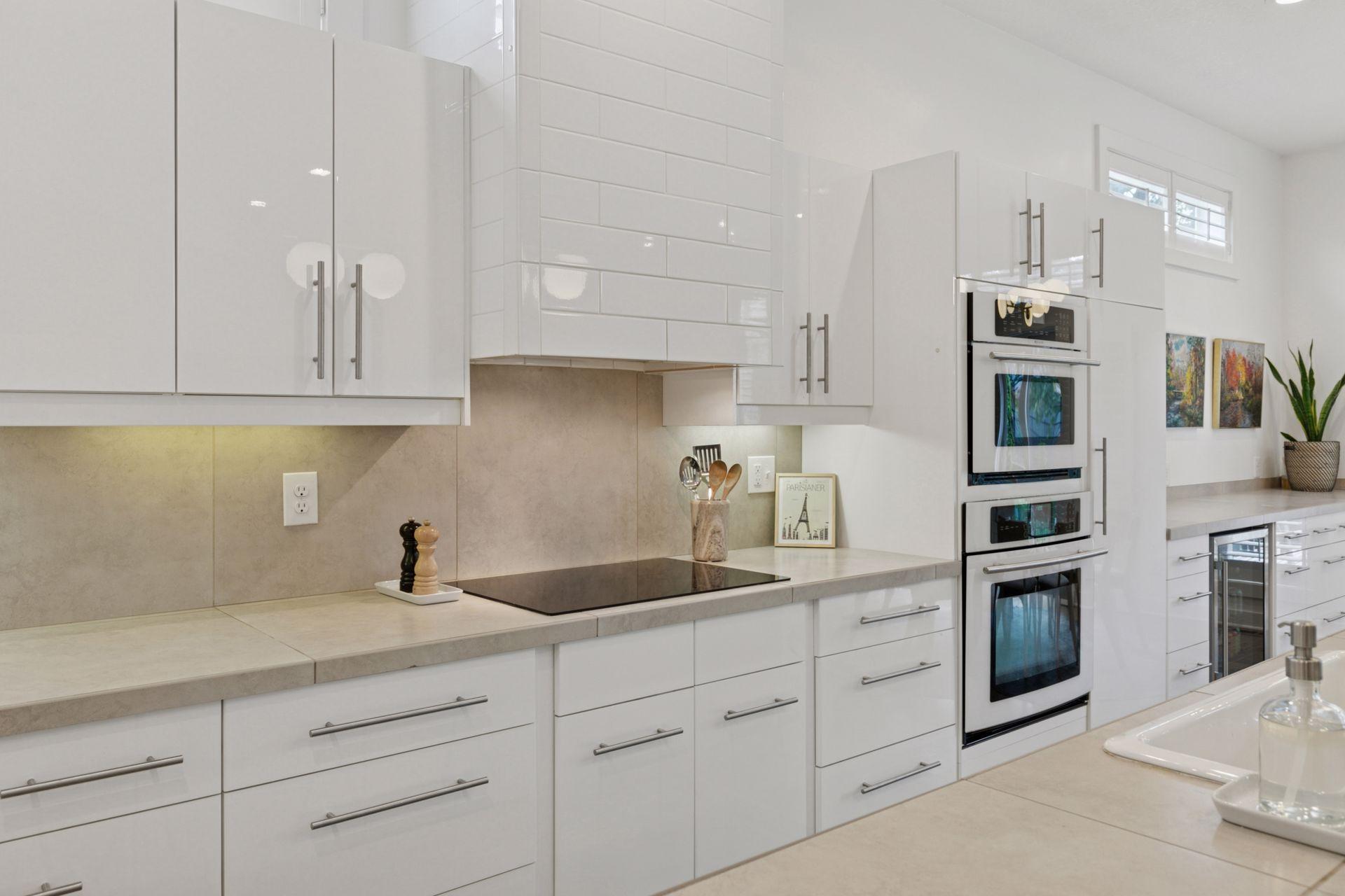 Minneapolis, Minnesota, 55410, United States, 5 Bedrooms Bedrooms, ,5 BathroomsBathrooms,Residential,Active,1929403