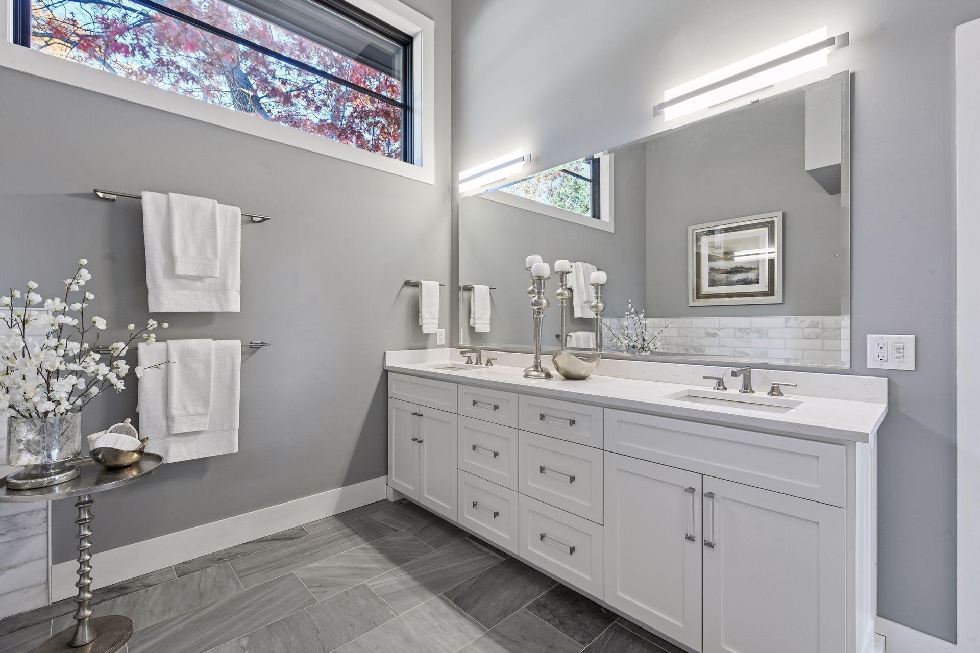 Minneapolis, Minnesota, 55439, United States, 5 Bedrooms Bedrooms, ,6 BathroomsBathrooms,Residential,Active,1987211