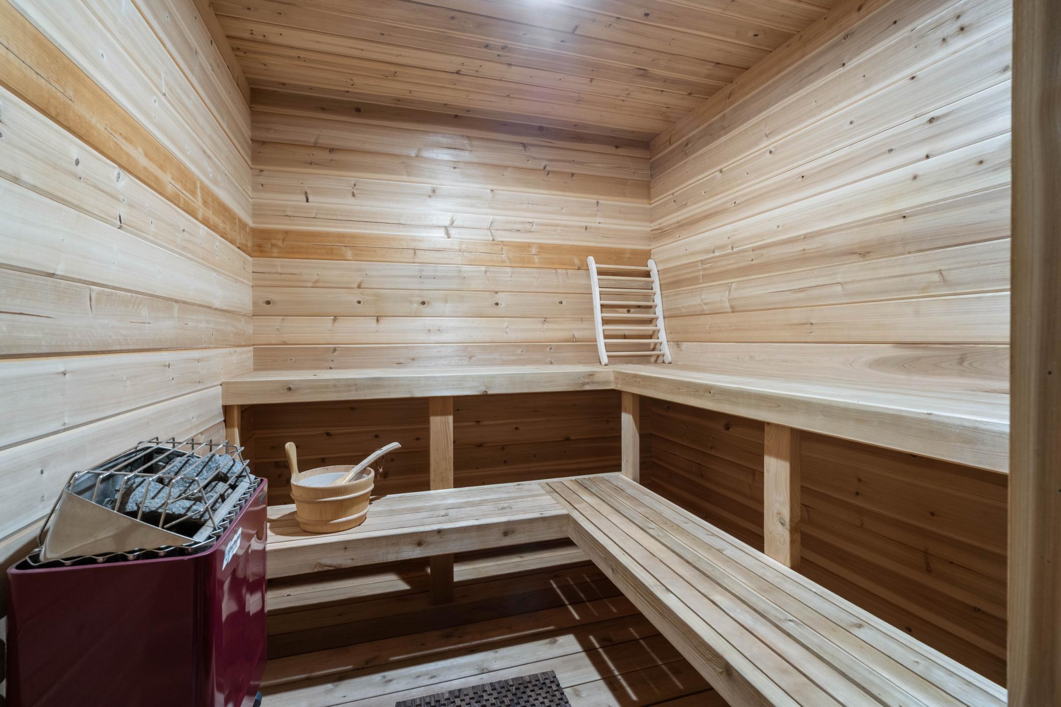 Duluth, Minnesota, 55811, United States, 4 Bedrooms Bedrooms, ,4 BathroomsBathrooms,Residential,Active,1936415