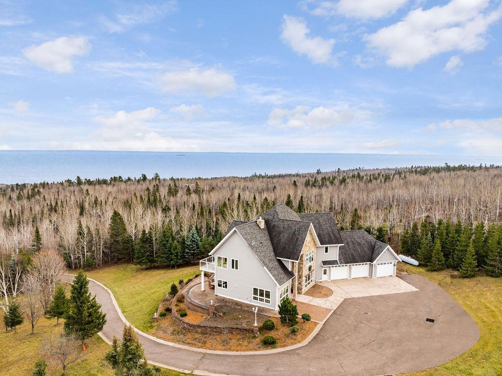 Two Harbors, Minnesota, 55616, United States, ,2 BathroomsBathrooms,Residential,Active,1849512