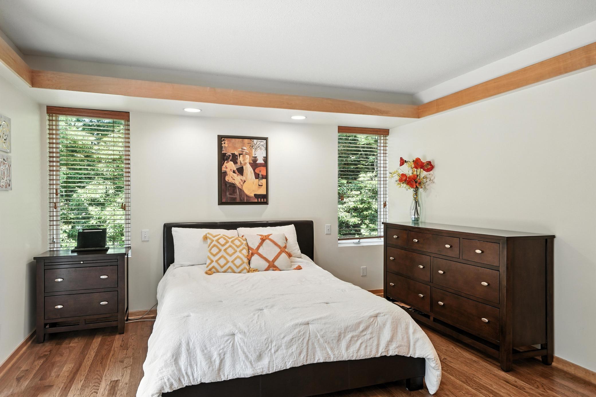 Minnetonka, Minnesota, 55345, United States, 5 Bedrooms Bedrooms, ,3 BathroomsBathrooms,Residential,Active,1971001