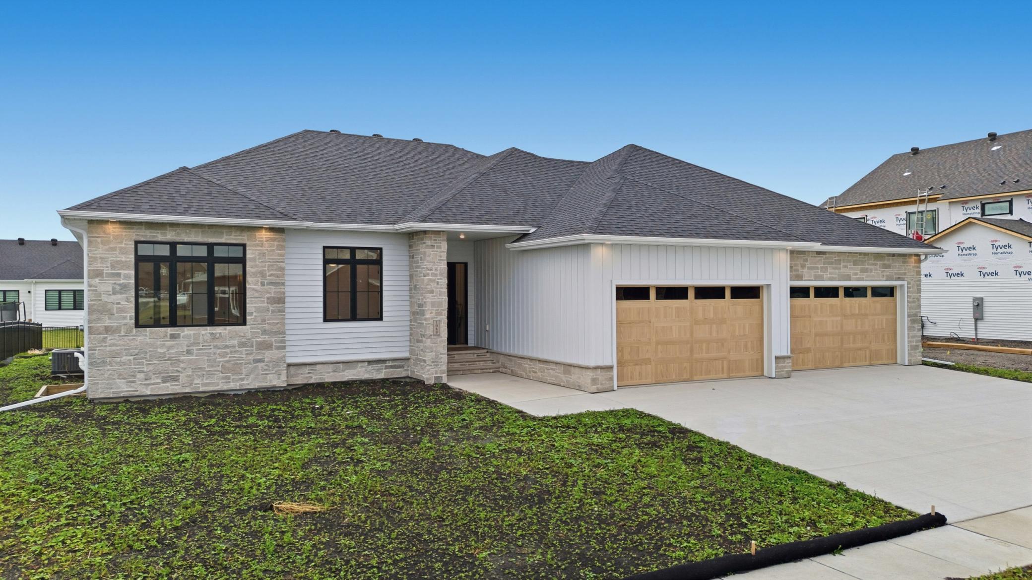 West Fargo, North Dakota, 58078, United States, 5 Bedrooms Bedrooms, ,4 BathroomsBathrooms,Residential,Active,1970996