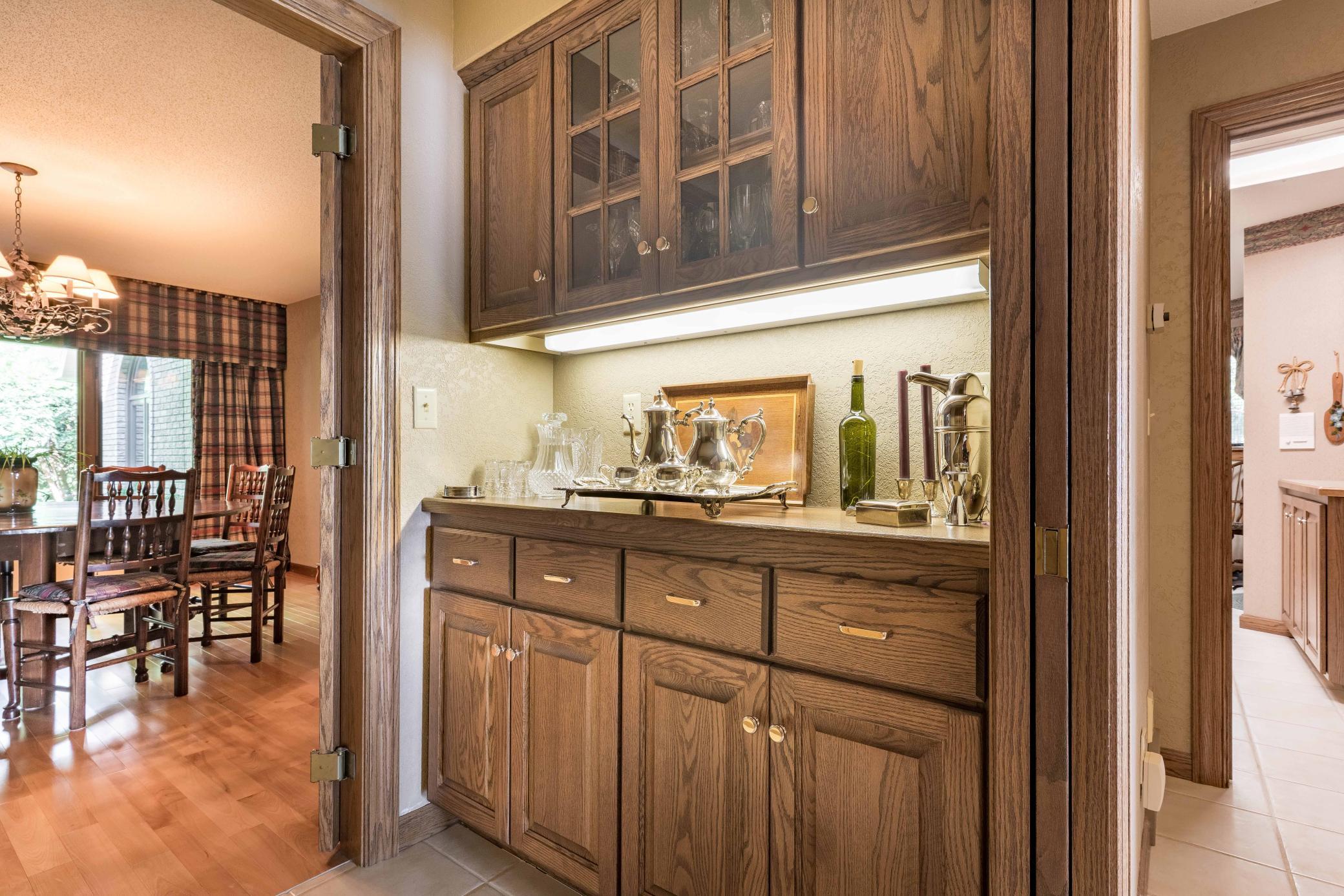 Alexandria, Minnesota, 56308, United States, 4 Bedrooms Bedrooms, ,6 BathroomsBathrooms,Residential,Active,1964256