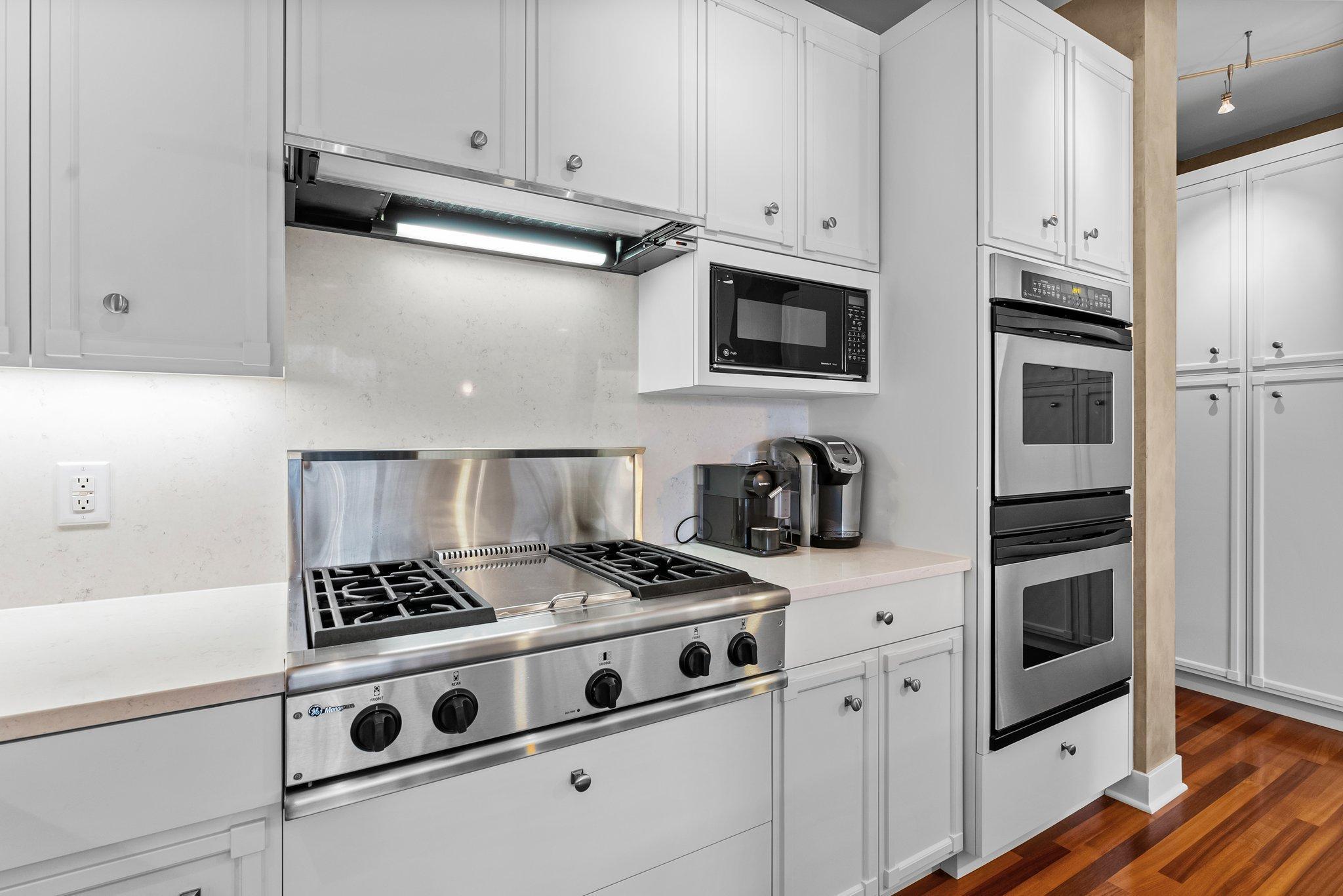 Eden Prairie, Minnesota, 55347, United States, ,4 BathroomsBathrooms,Residential,Active,1764072