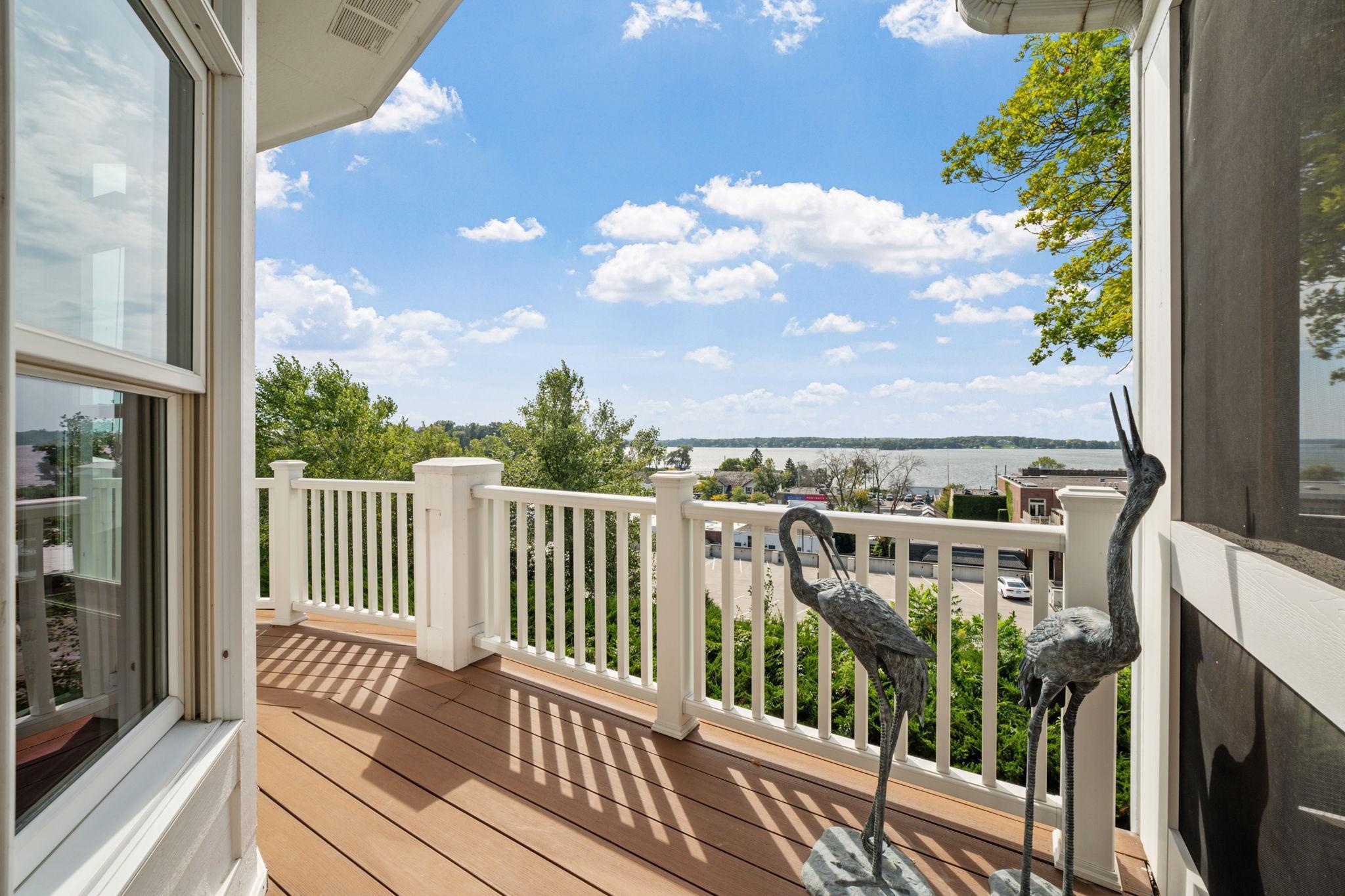 Wayzata, Minnesota, 55391, United States, 4 Bedrooms Bedrooms, ,3 BathroomsBathrooms,Residential,Active,1953718