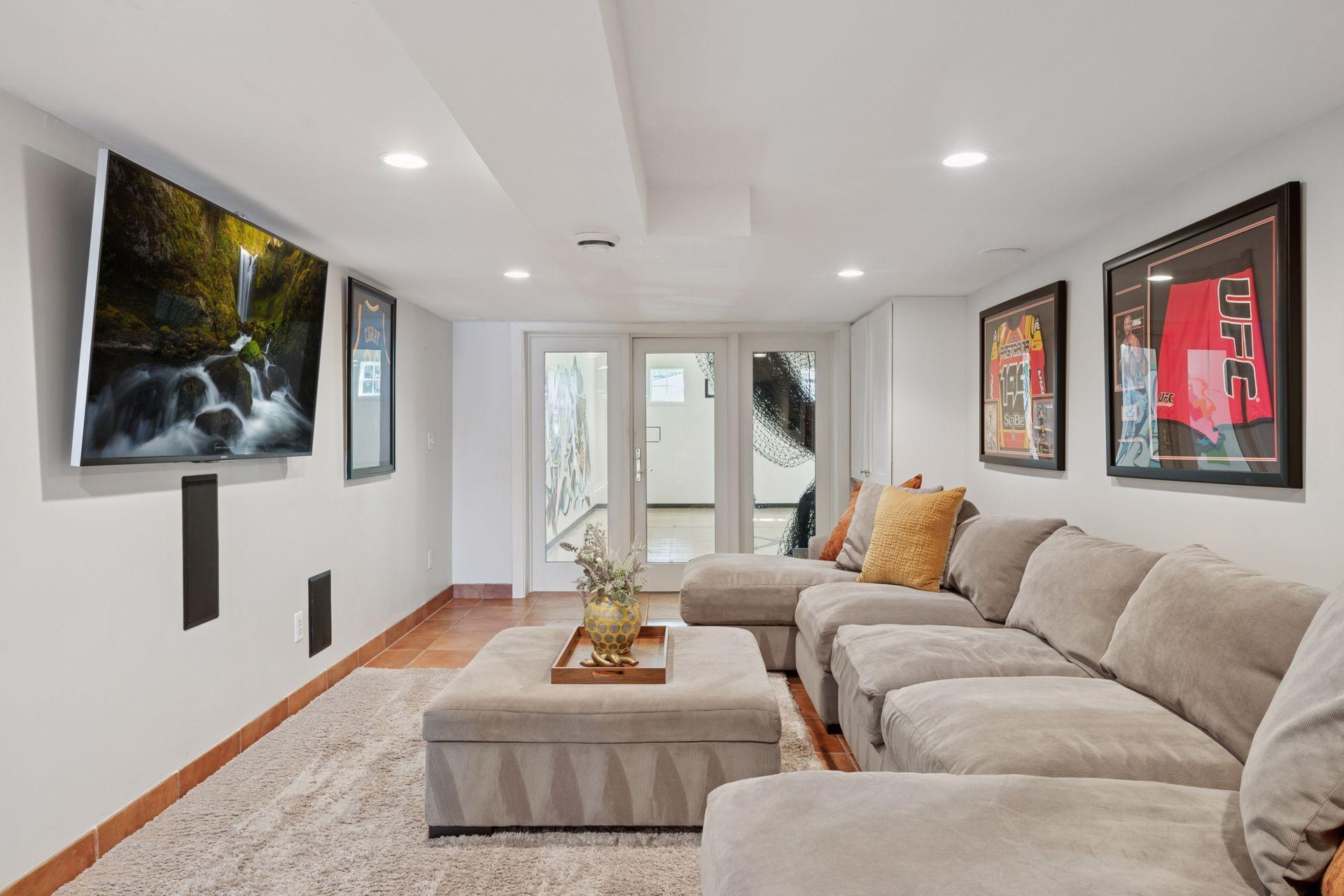 Minneapolis, Minnesota, 55441, United States, 4 Bedrooms Bedrooms, ,3 BathroomsBathrooms,Residential,Active,1953266