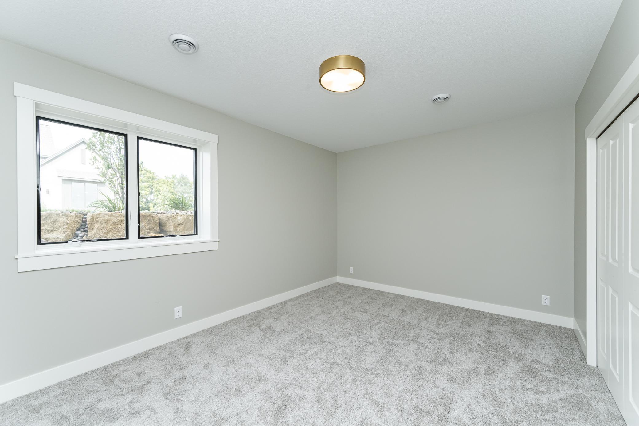 Rochester, Minnesota, 55902, United States, 6 Bedrooms Bedrooms, ,5 BathroomsBathrooms,Residential,Active,1936101