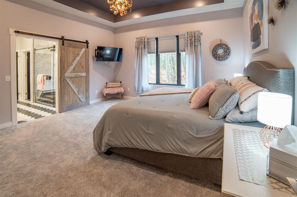 Duluth, Minnesota, 55811, United States, 3 Bedrooms Bedrooms, ,3 BathroomsBathrooms,Residential,Active,1963384