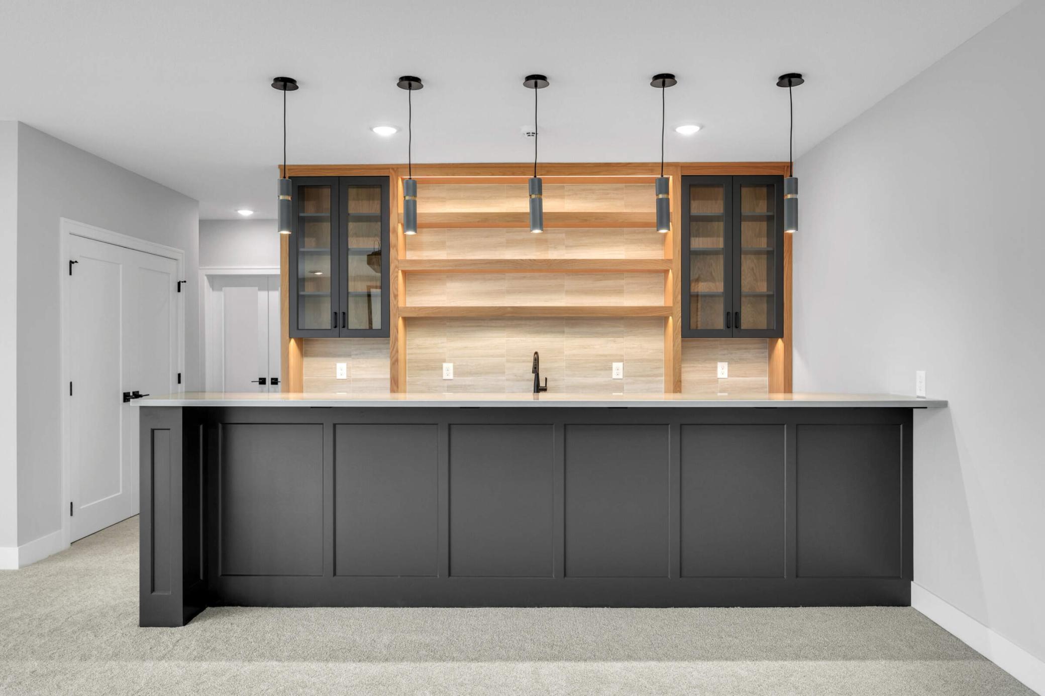 Minneapolis, Minnesota, 55416, United States, 4 Bedrooms Bedrooms, ,4 BathroomsBathrooms,Residential,Active,1770148