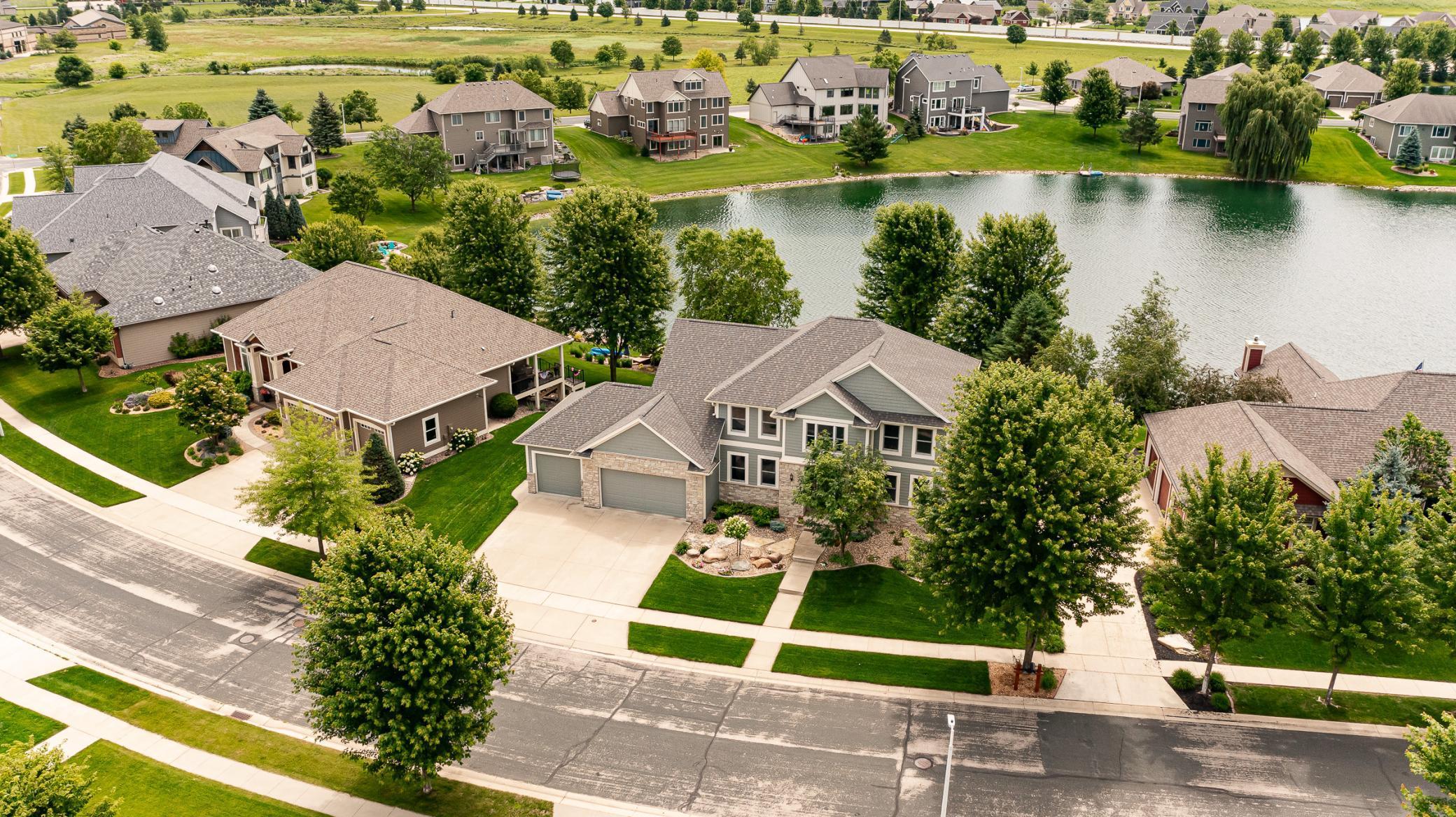 Rochester, Minnesota, 55902, United States, 6 Bedrooms Bedrooms, ,4 BathroomsBathrooms,Residential,Active,1888994