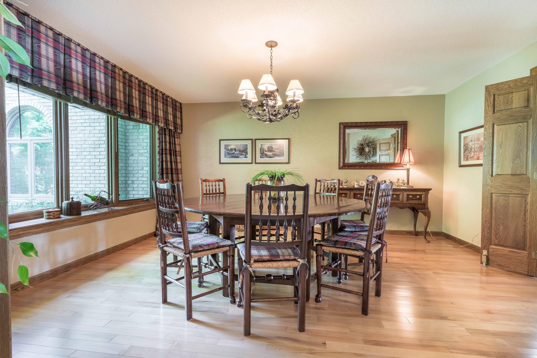 Alexandria, Minnesota, 56308, United States, 4 Bedrooms Bedrooms, ,6 BathroomsBathrooms,Residential,Active,1964256