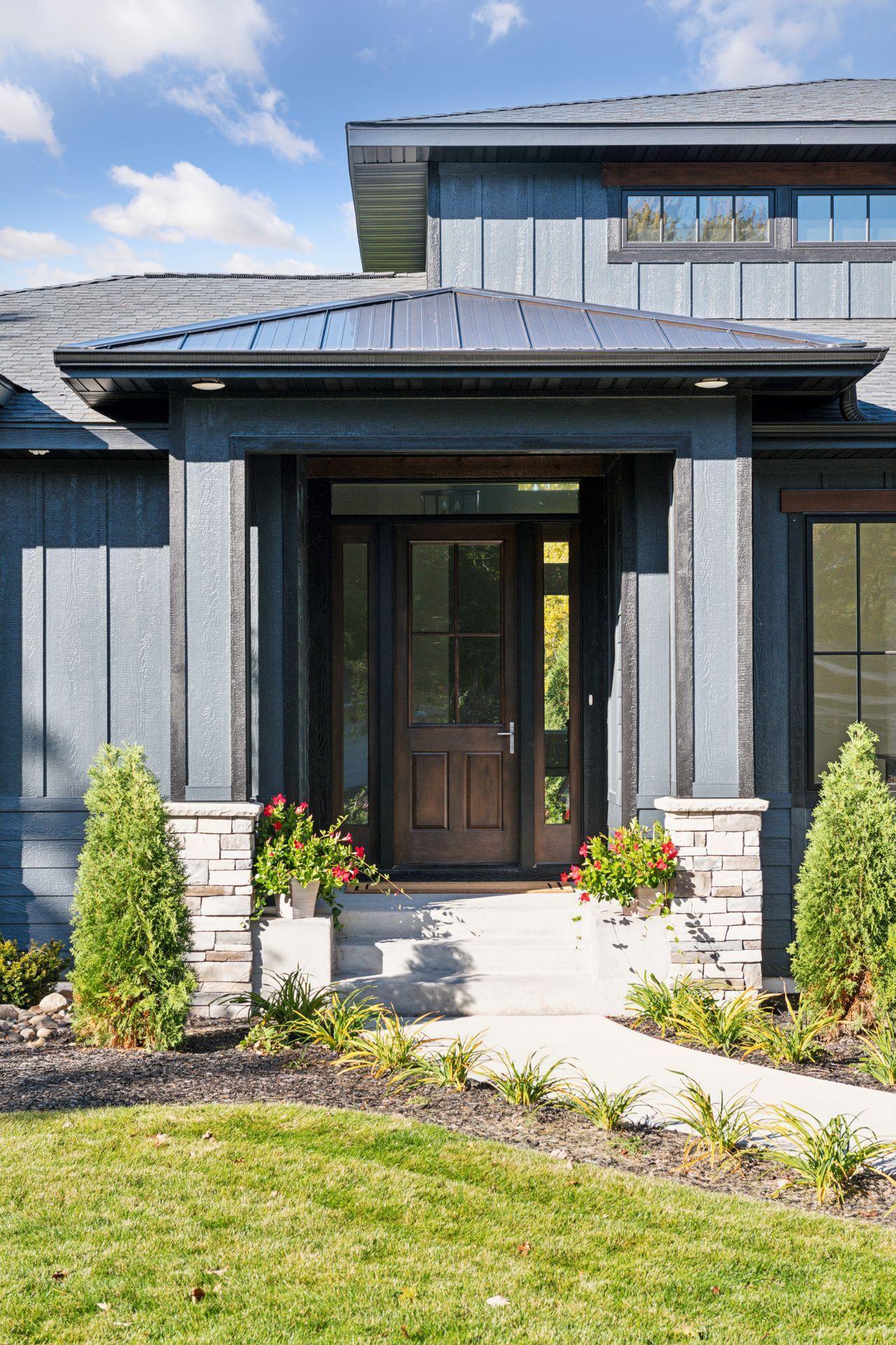 Saint Paul, Minnesota, 55118, United States, 4 Bedrooms Bedrooms, ,4 BathroomsBathrooms,Residential,Active,1973547