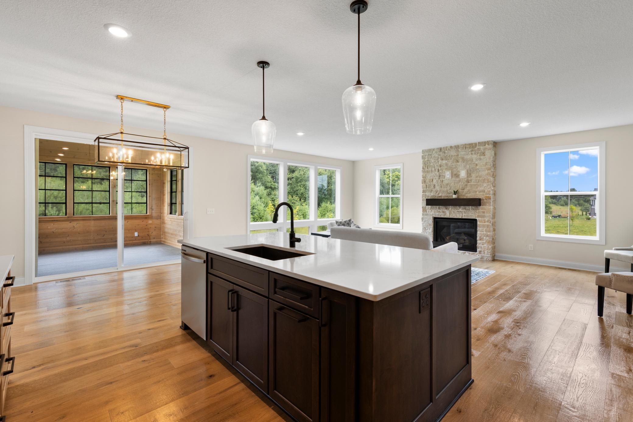 Lake Elmo, Minnesota, 55042, United States, 5 Bedrooms Bedrooms, ,5 BathroomsBathrooms,Residential,Active,1899902