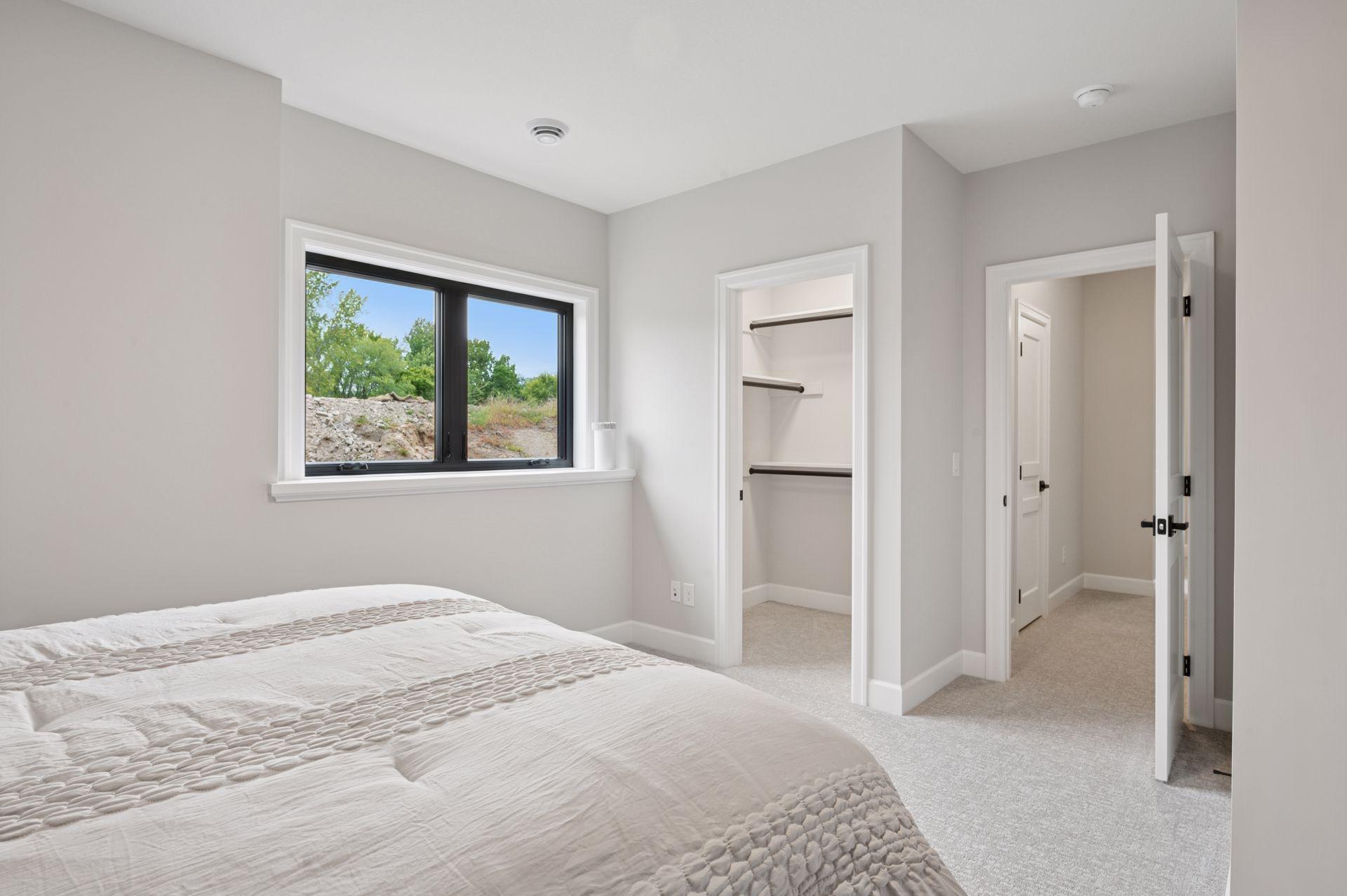 Shoreview, Minnesota, 55126, United States, ,3 BathroomsBathrooms,Residential,Active,1756386