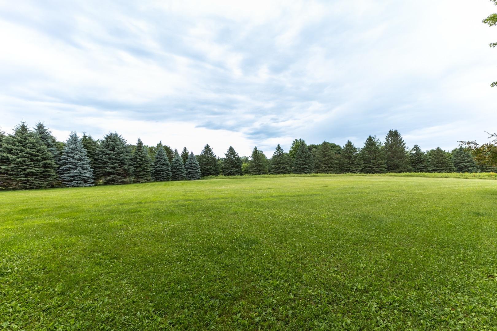 Rochester, Minnesota, 55902, United States, 5 Bedrooms Bedrooms, ,4 BathroomsBathrooms,Residential,Active,1902957