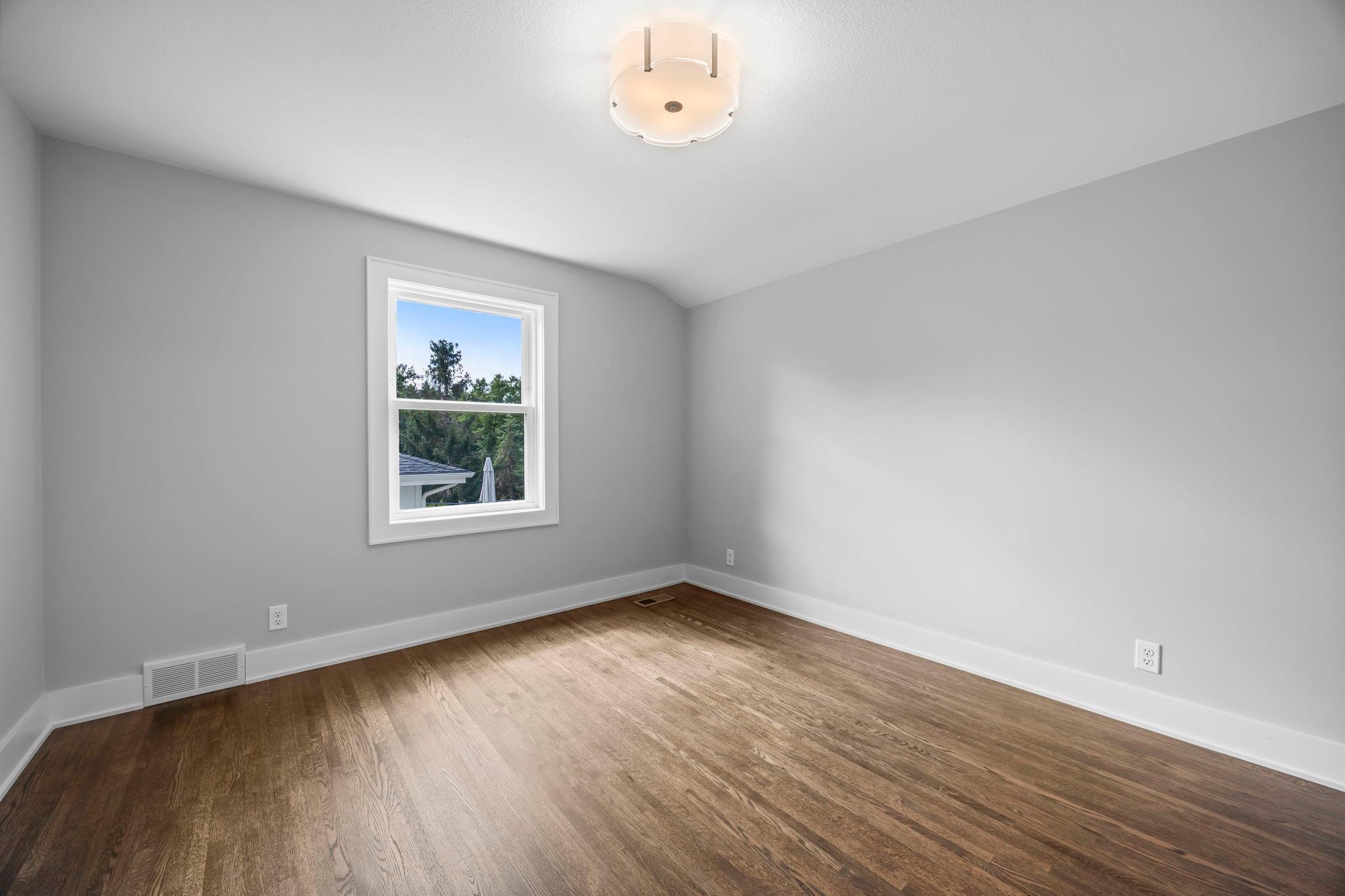 Minneapolis, Minnesota, 55435, United States, 5 Bedrooms Bedrooms, ,5 BathroomsBathrooms,Residential,Active,1944270