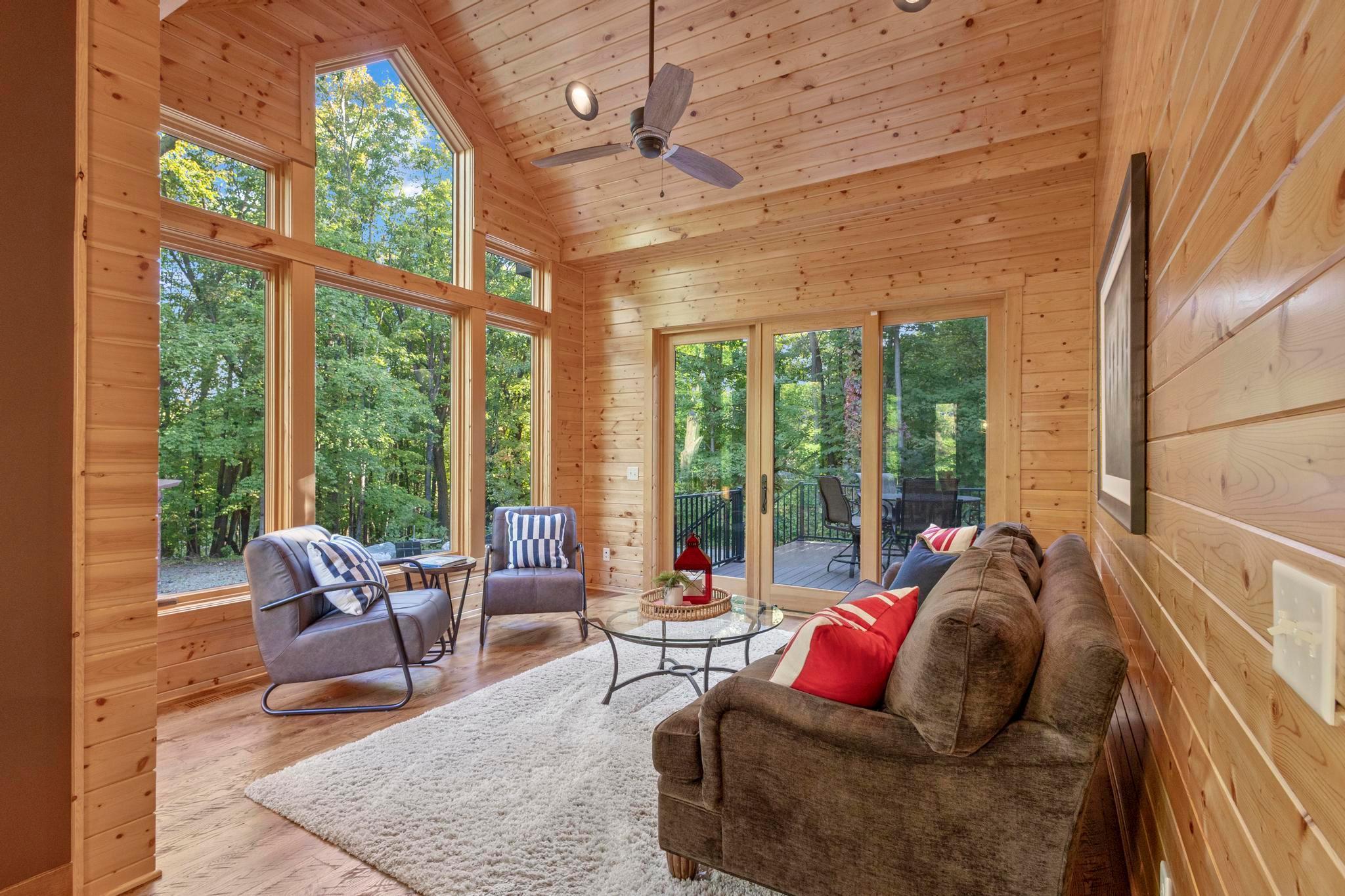 Excelsior, Minnesota, 55331, United States, 4 Bedrooms Bedrooms, ,4 BathroomsBathrooms,Residential,Active,1959542