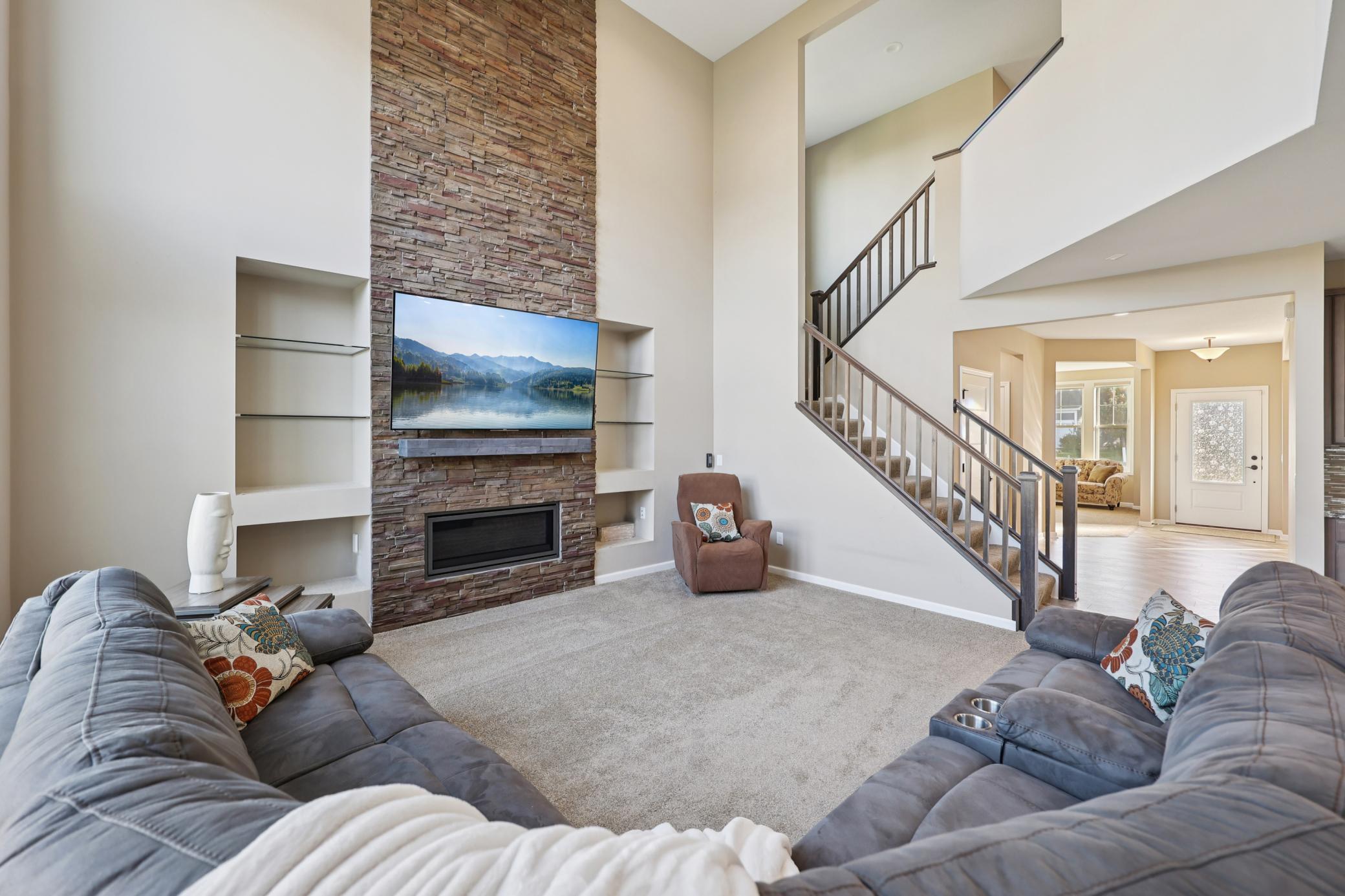 Eden Prairie, Minnesota, 55347, United States, 5 Bedrooms Bedrooms, ,6 BathroomsBathrooms,Residential,Active,2006884