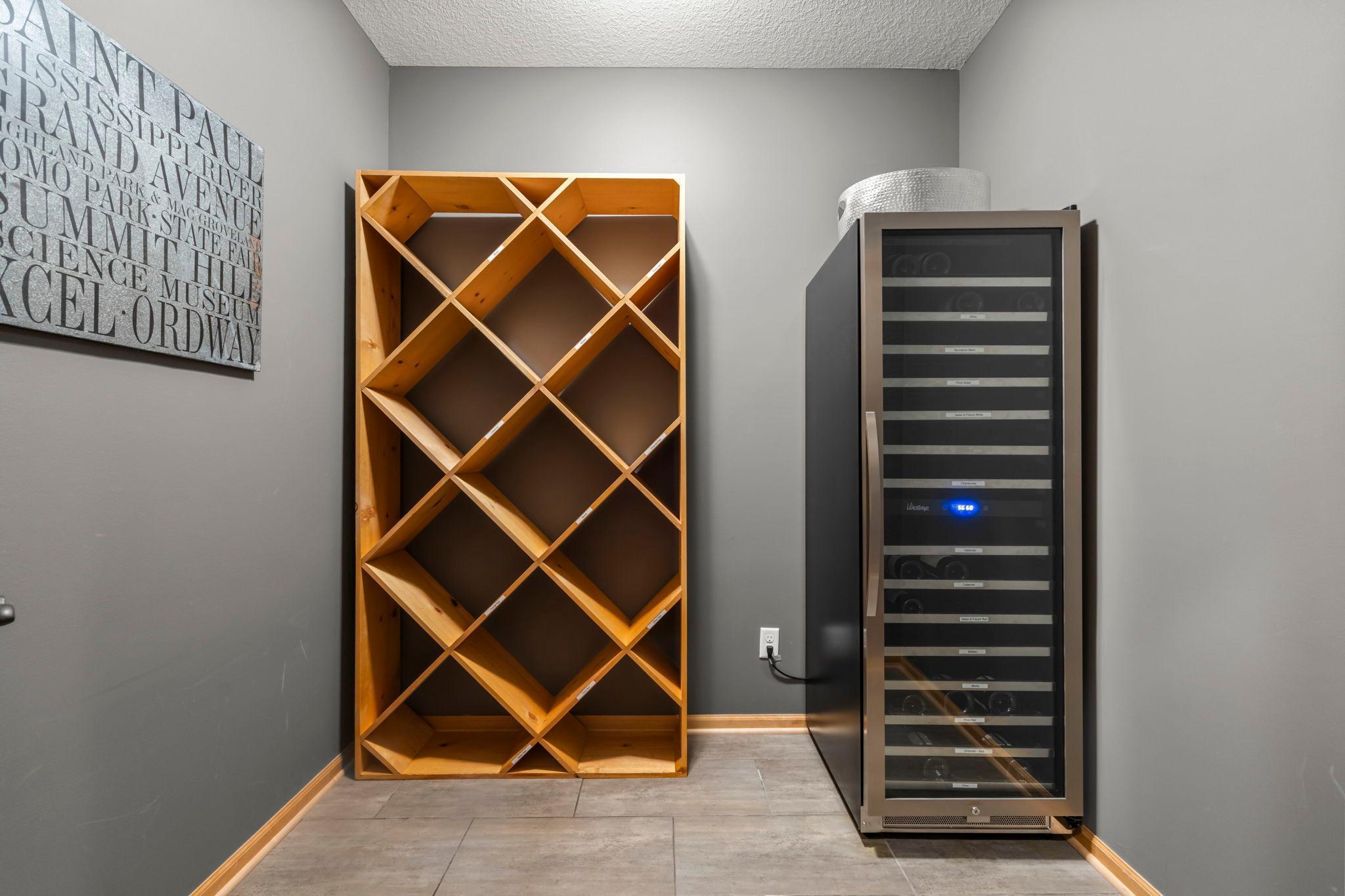 Eden Prairie, Minnesota, 55347, United States, 5 Bedrooms Bedrooms, ,6 BathroomsBathrooms,Residential,Active,1997621