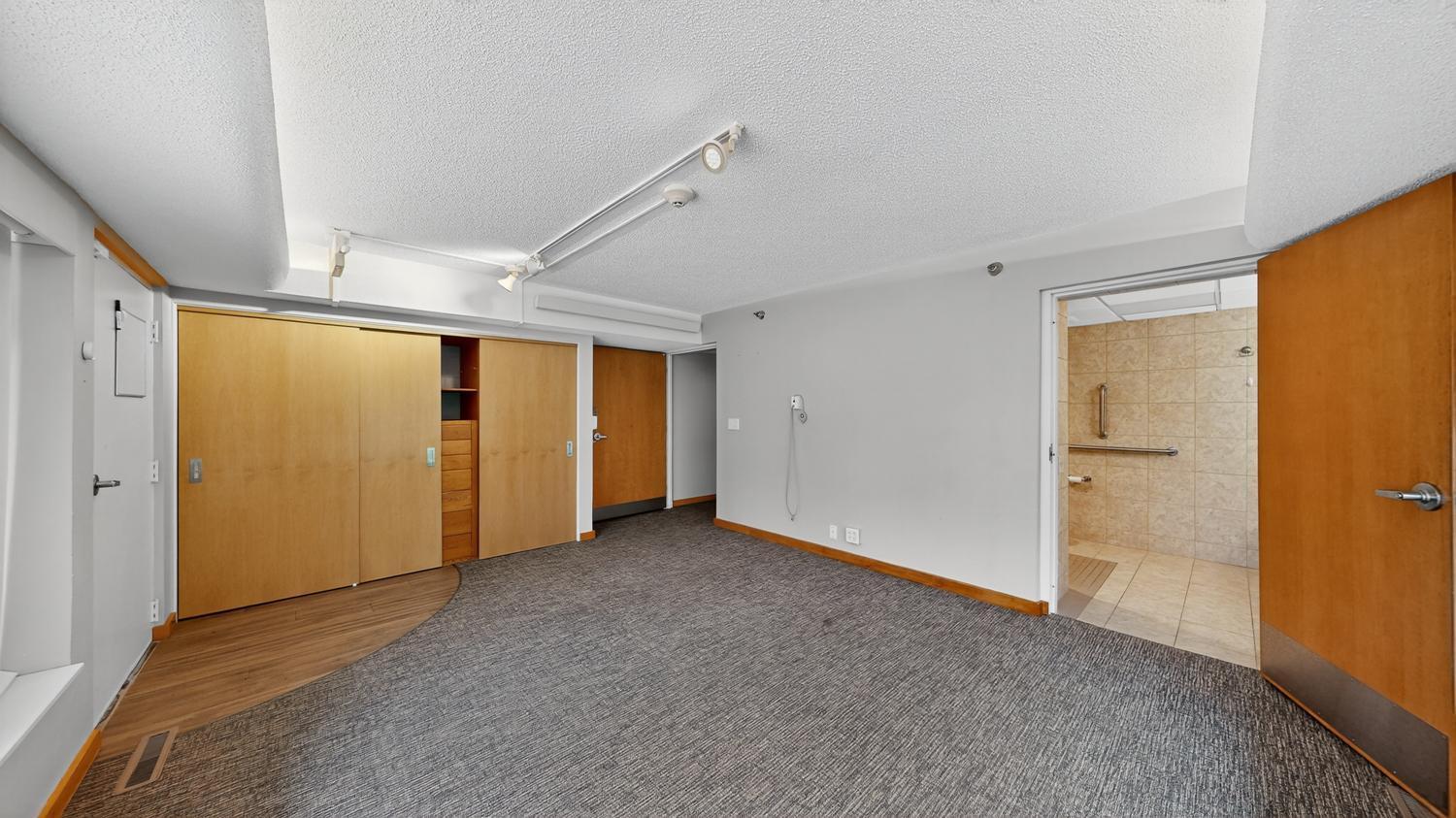 Rochester, Minnesota, 55902, United States, 10 Bedrooms Bedrooms, ,6 BathroomsBathrooms,Residential,Active,1970931