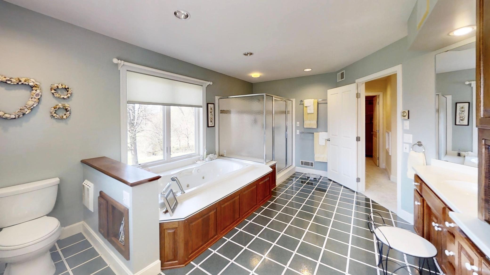 Northfield, Minnesota, 55057, United States, 3 Bedrooms Bedrooms, ,3 BathroomsBathrooms,Residential,Active,1920261