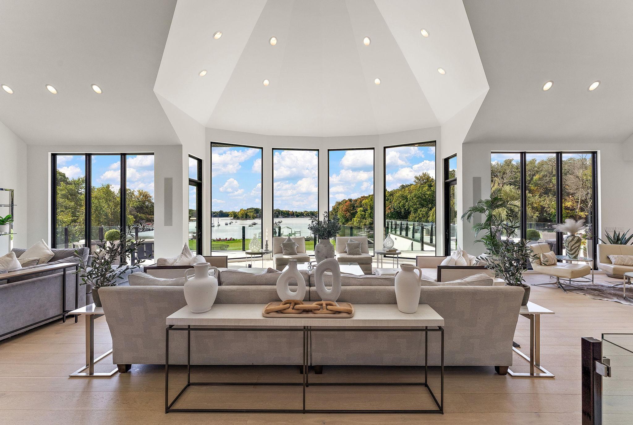 Wayzata, Minnesota, 55391, United States, 8 Bedrooms Bedrooms, ,11 BathroomsBathrooms,Residential,Active,1959932