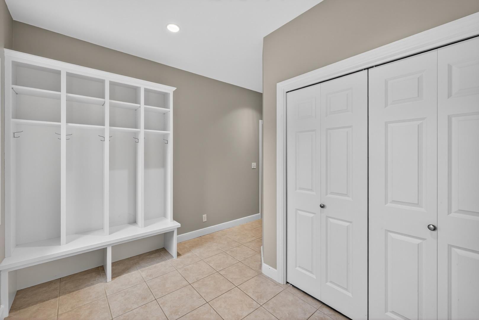 Rochester, Minnesota, 55902, United States, 6 Bedrooms Bedrooms, ,5 BathroomsBathrooms,Residential,Active,1995276