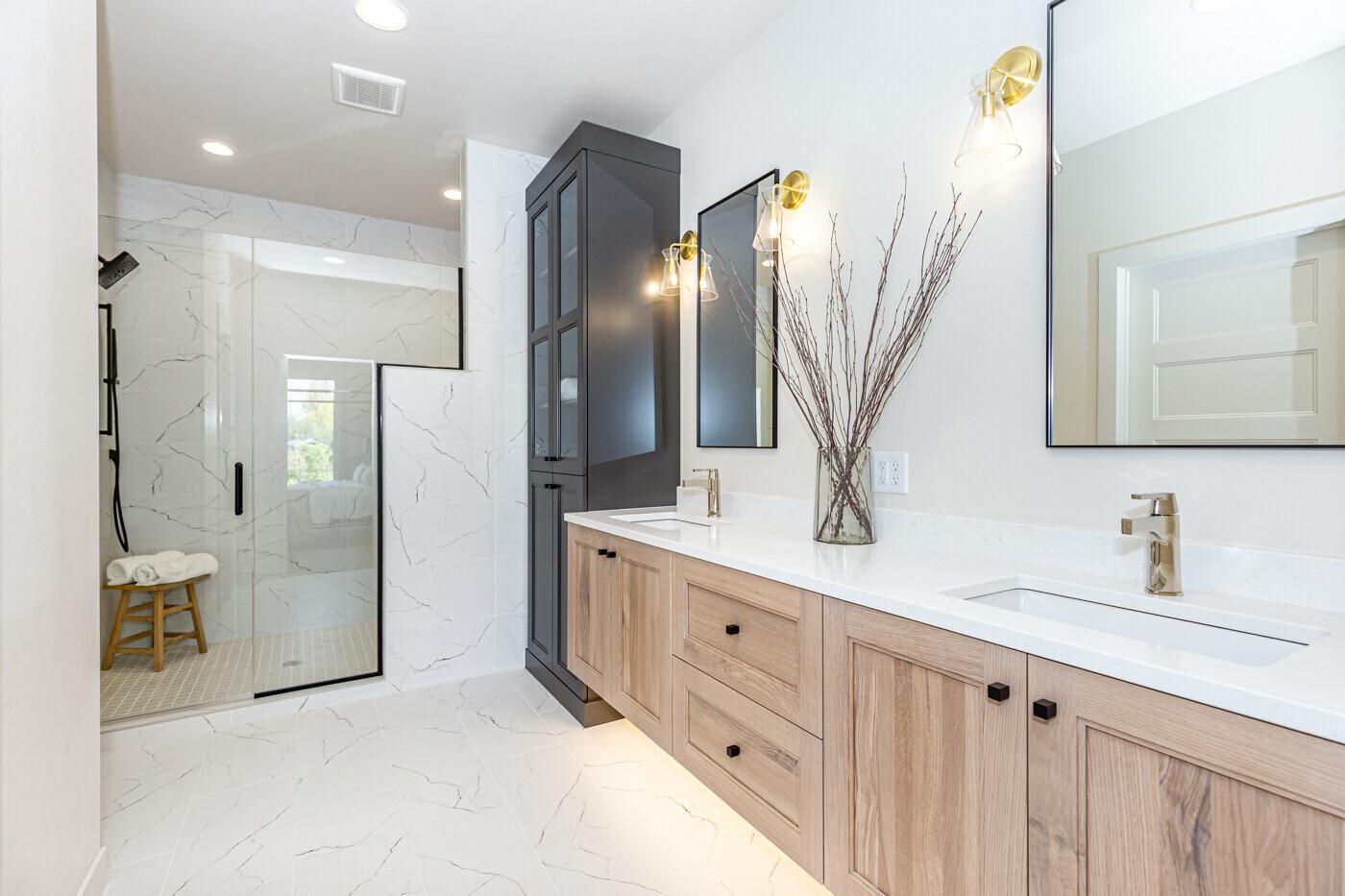 Fargo, North Dakota, 58104, United States, 6 Bedrooms Bedrooms, ,5 BathroomsBathrooms,Residential,Active,2010195