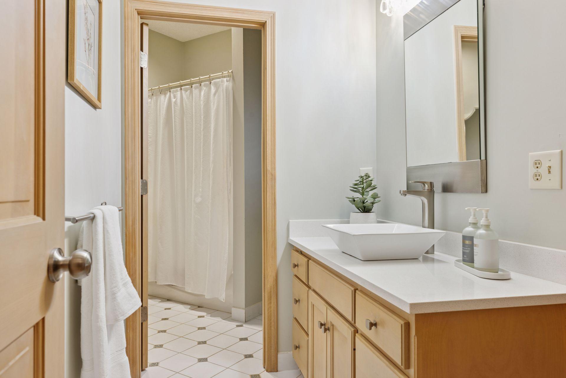 Eden Prairie, Minnesota, 55347, United States, 4 Bedrooms Bedrooms, ,5 BathroomsBathrooms,Residential,Active,1900199