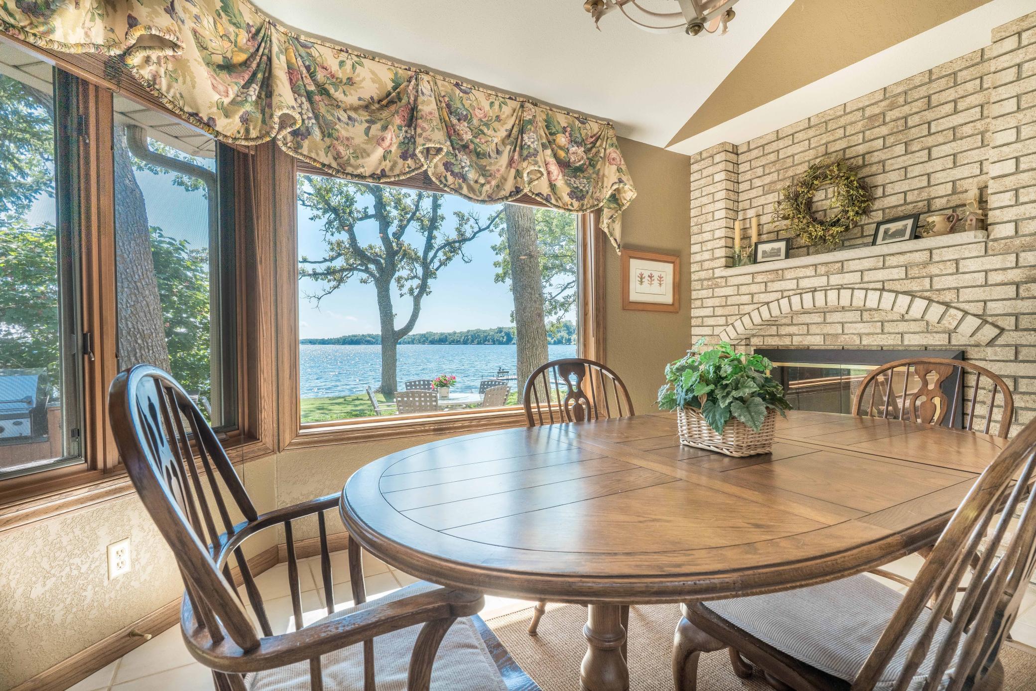 Alexandria, Minnesota, 56308, United States, 4 Bedrooms Bedrooms, ,6 BathroomsBathrooms,Residential,Active,1964256