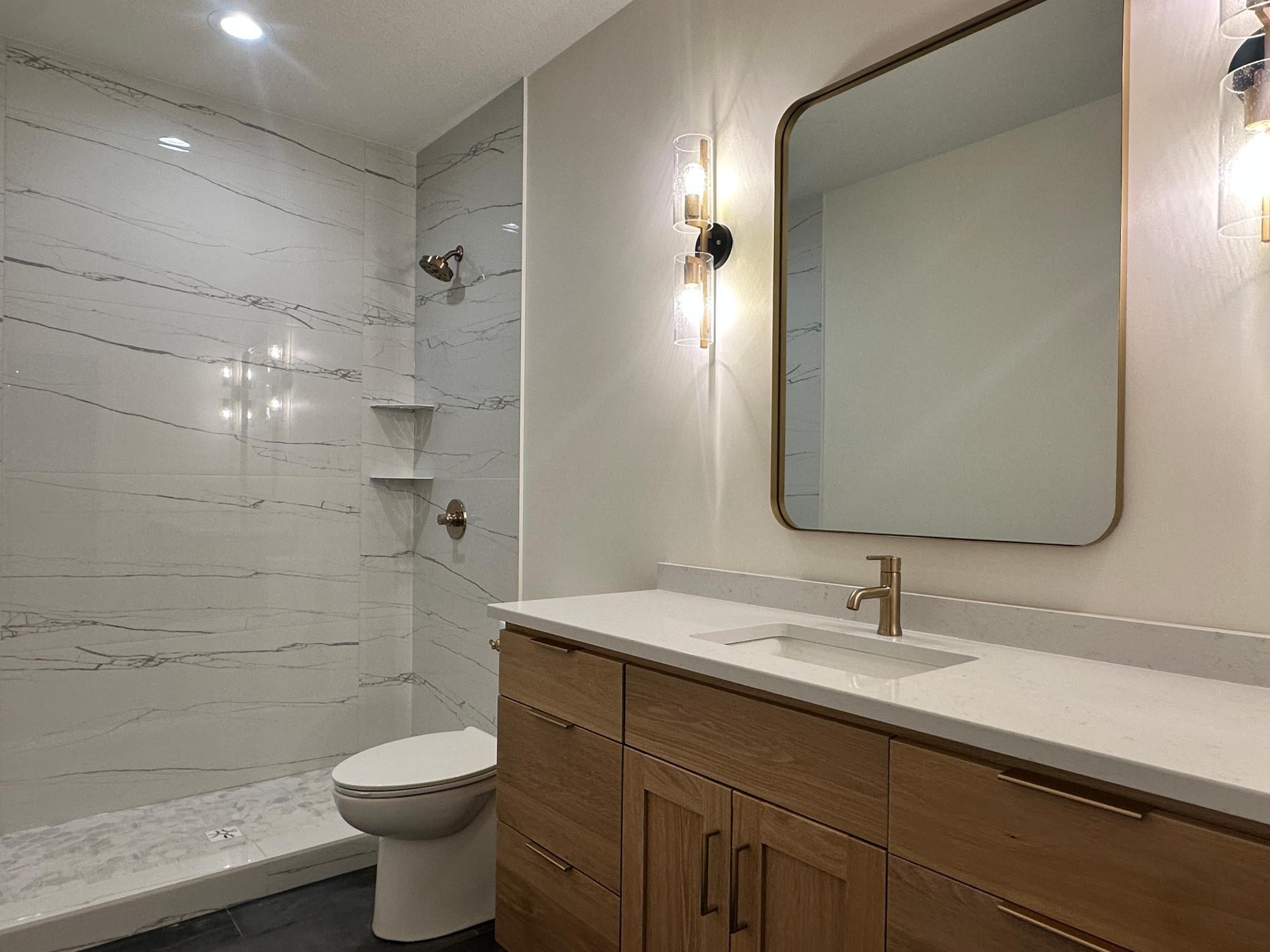 Rochester, Minnesota, 55901, United States, 5 Bedrooms Bedrooms, ,3 BathroomsBathrooms,Residential,Active,2007109