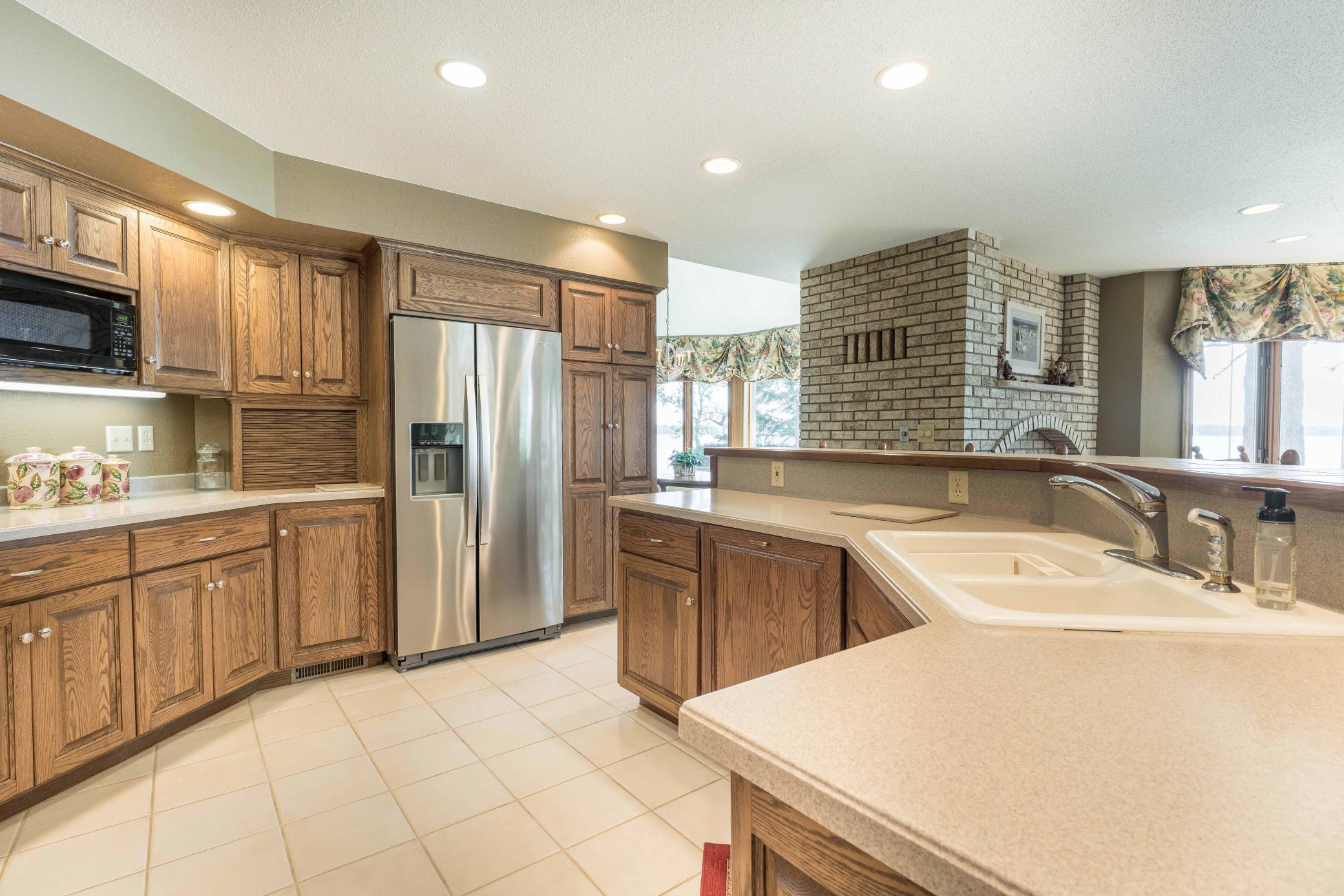 Alexandria, Minnesota, 56308, United States, 4 Bedrooms Bedrooms, ,6 BathroomsBathrooms,Residential,Active,1964256