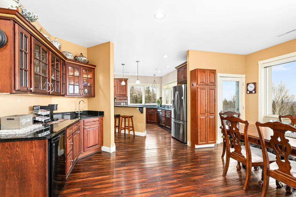 Two Harbors, Minnesota, 55616, United States, ,2 BathroomsBathrooms,Residential,Active,1849512