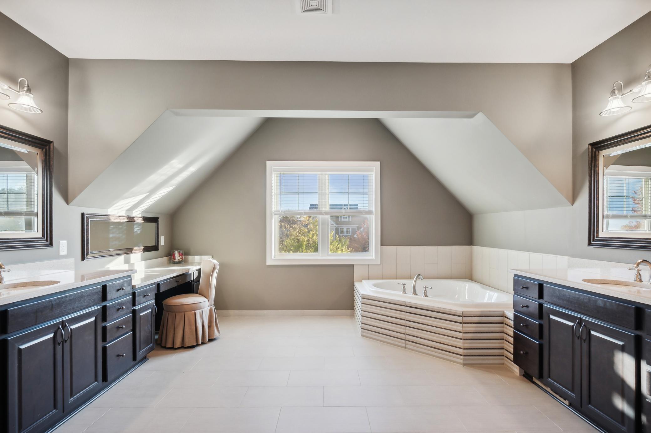 Eden Prairie, Minnesota, 55347, United States, 6 Bedrooms Bedrooms, ,7 BathroomsBathrooms,Residential,Active,1798012