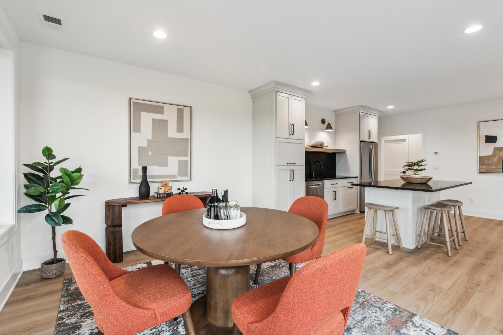 Prior Lake, Minnesota, 55372, United States, 5 Bedrooms Bedrooms, ,6 BathroomsBathrooms,Residential,Active,2010543