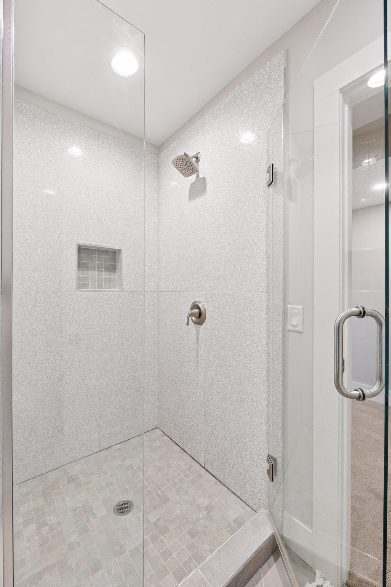 Minneapolis, Minnesota, 55439, United States, 5 Bedrooms Bedrooms, ,6 BathroomsBathrooms,Residential,Active,1987211