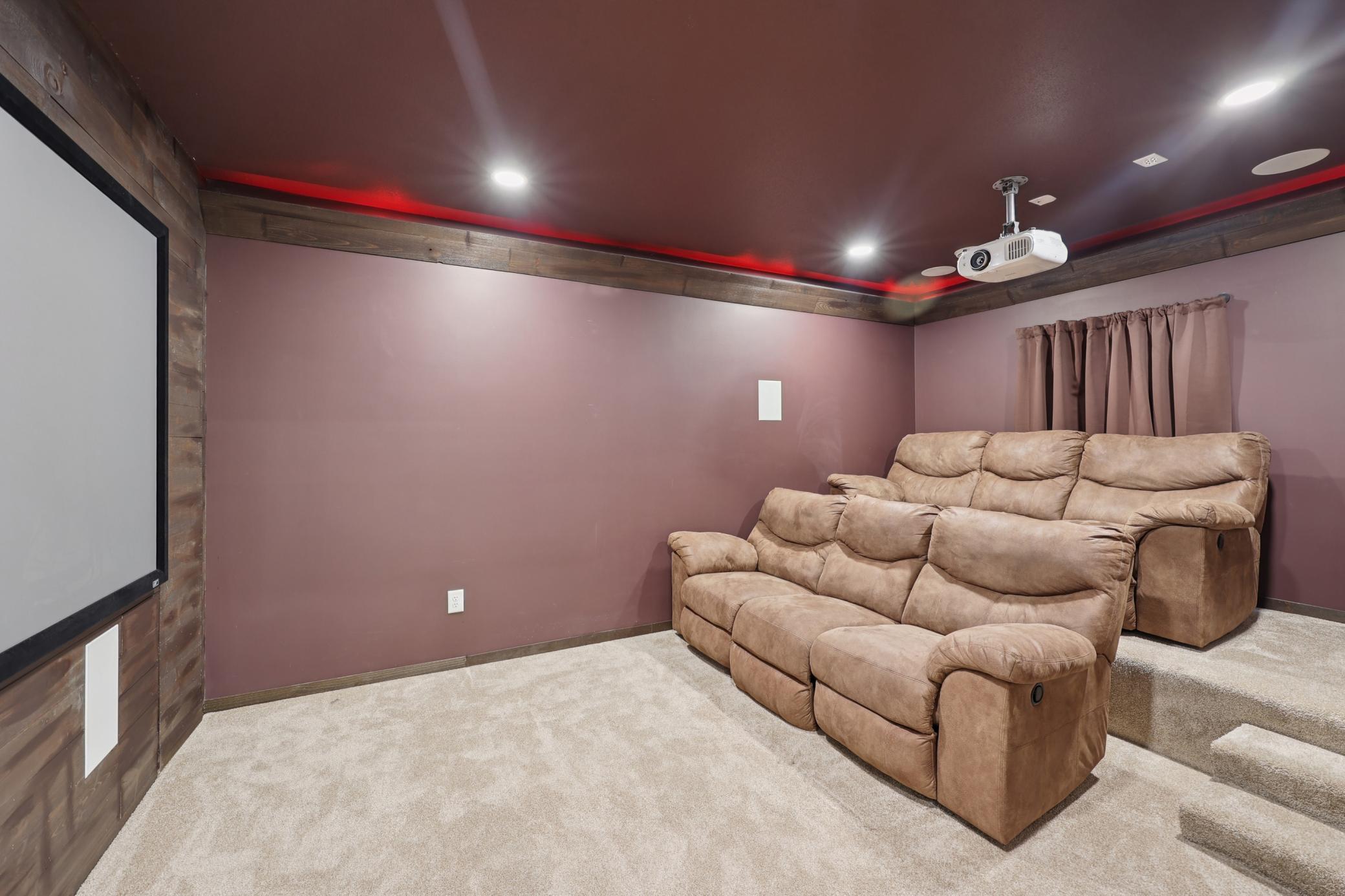 Eden Prairie, Minnesota, 55347, United States, 5 Bedrooms Bedrooms, ,6 BathroomsBathrooms,Residential,Active,2006884